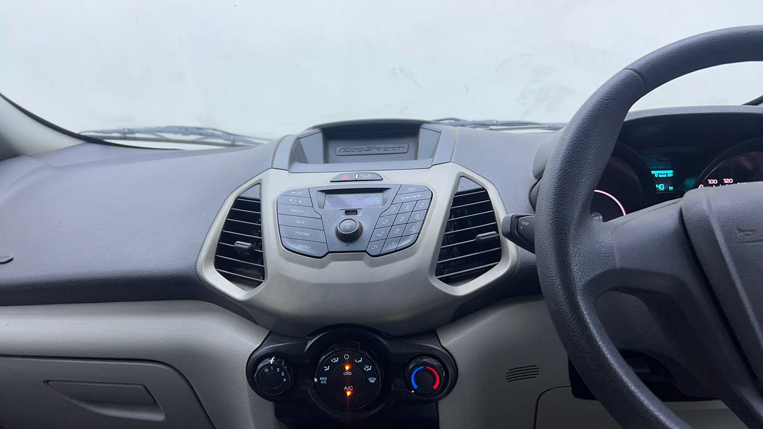 Used 2015 Ford EcoSport Ambiente 1.5 Ti-VCT Petrol Manual interior MUSIC SYSTEM & AC CONTROL VIEW