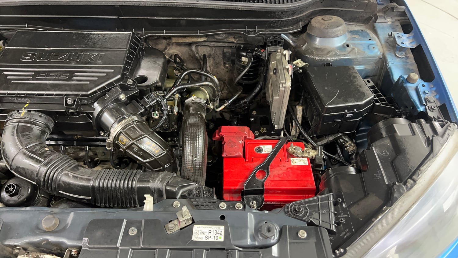 Used 2017 Maruti Suzuki Vitara Brezza VDi (O) Diesel Manual engine ENGINE LEFT SIDE VIEW