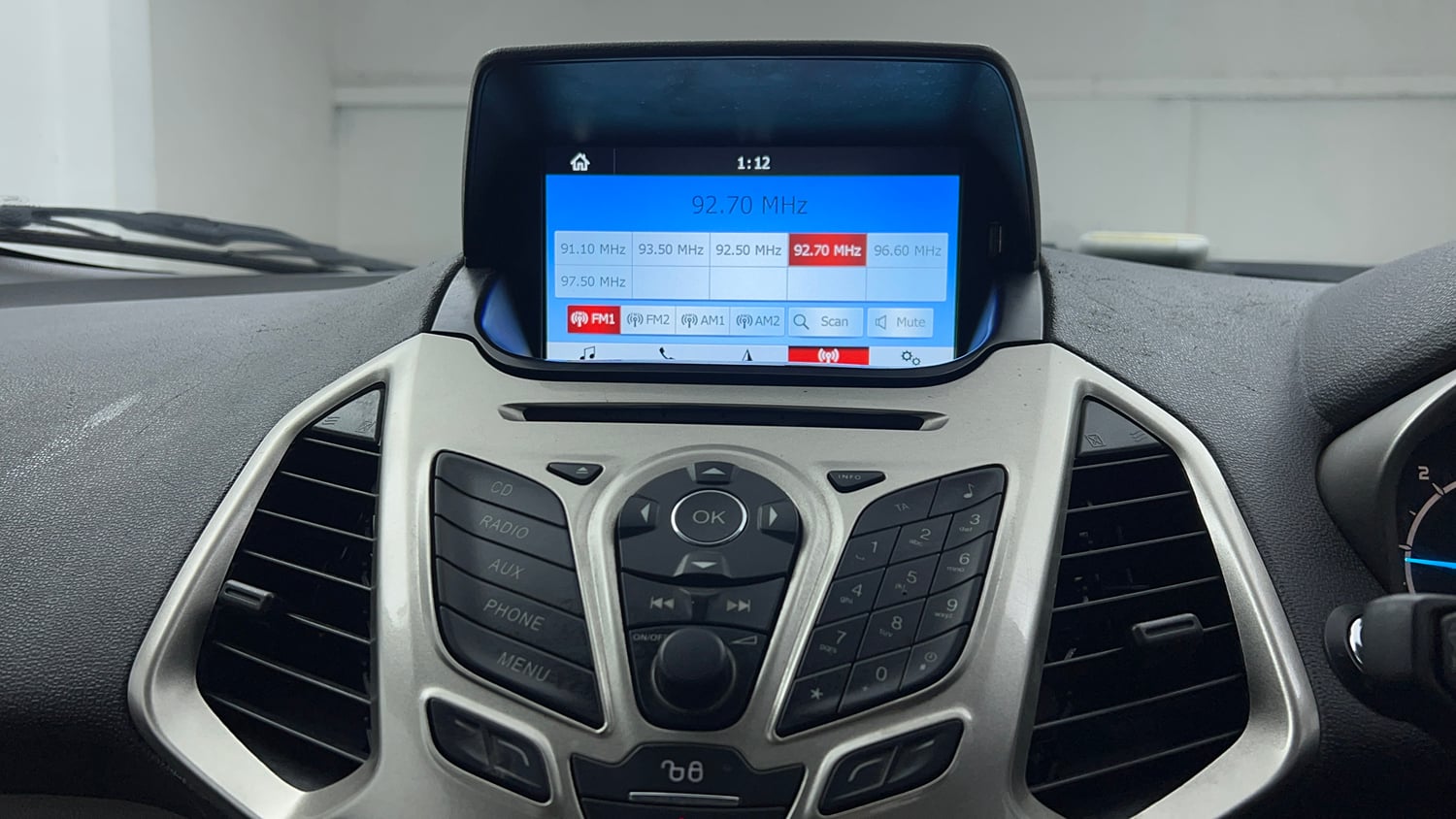 Used 2017 Ford EcoSport Titanium 1.5L TDCi Diesel Manual top_features Integrated (in-dash) music system