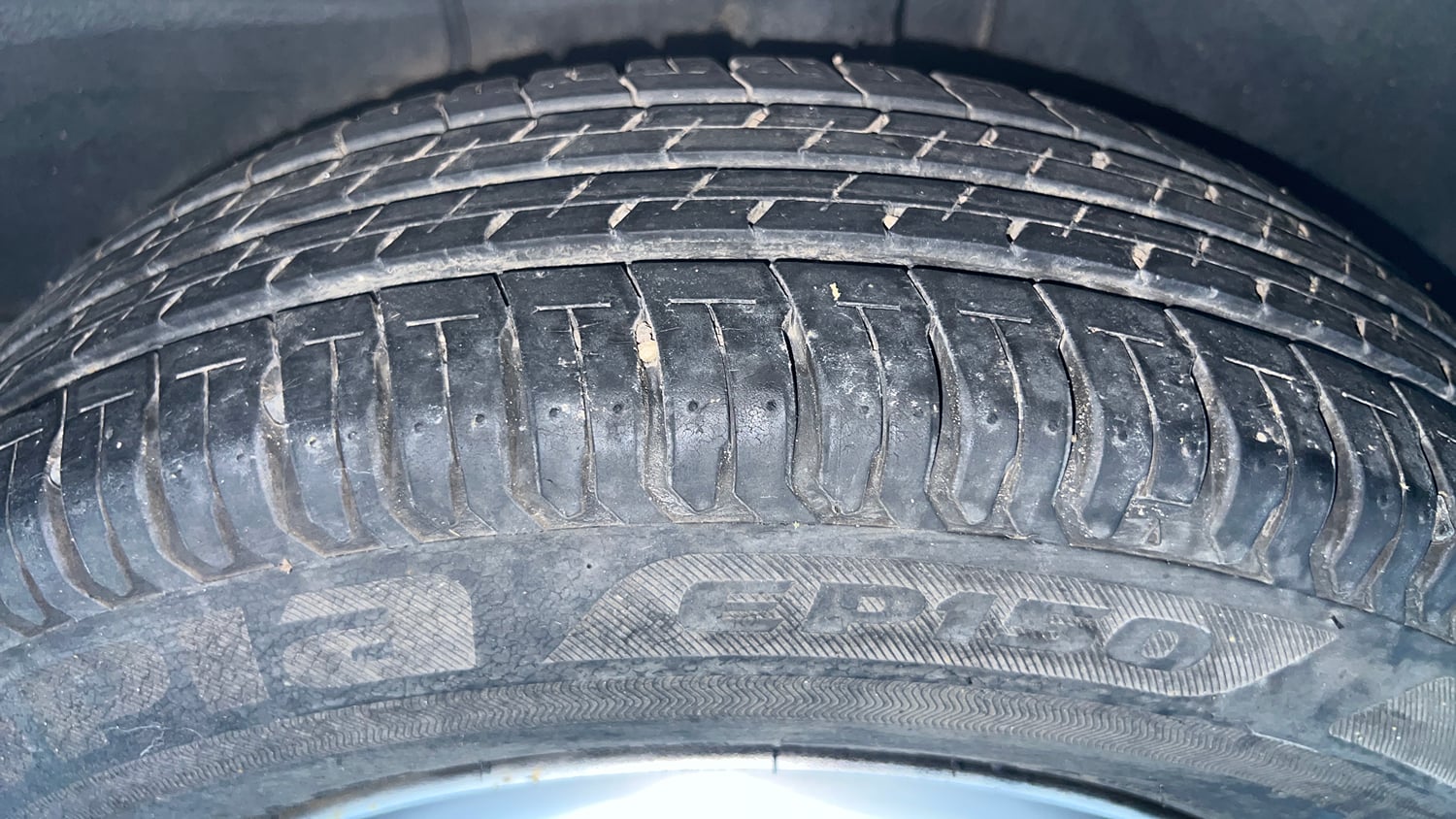 Used 2021 Tata Altroz XM Petrol Petrol Manual tyres LEFT REAR TYRE TREAD VIEW