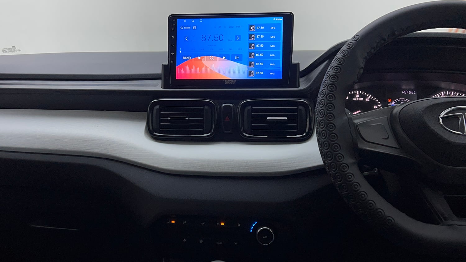 Used 2023 Tata Punch Pure MT Petrol Manual interior MUSIC SYSTEM & AC CONTROL VIEW
