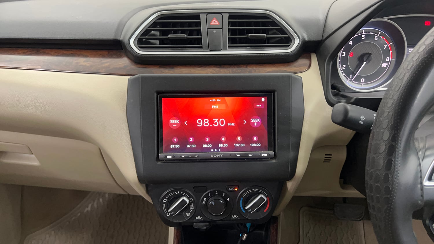 Used 2019 Maruti Suzuki Dzire VXi AMT Petrol Automatic interior MUSIC SYSTEM & AC CONTROL VIEW