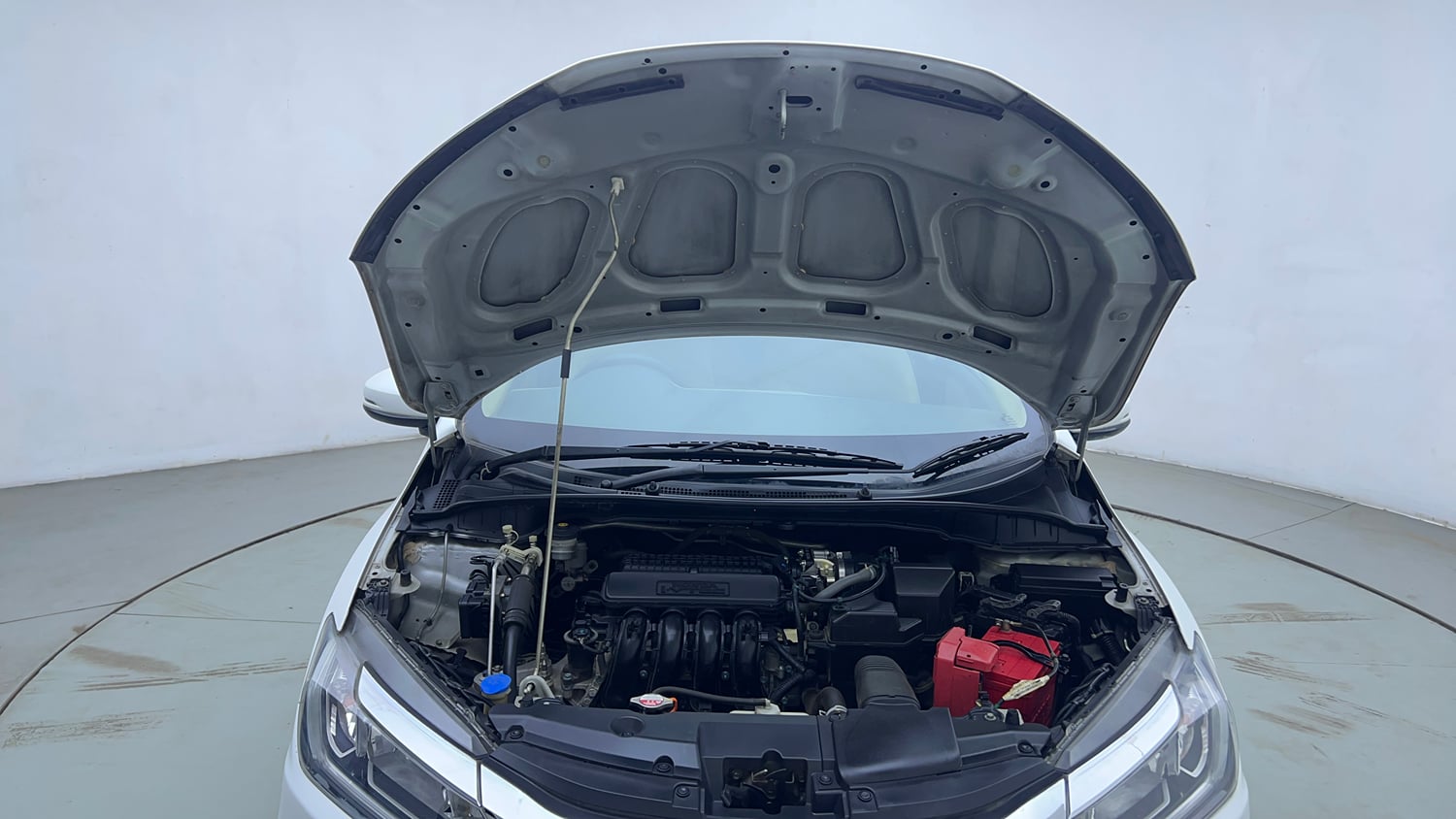 Used 2019 Honda City V CVT Petrol Petrol Automatic engine ENGINE & BONNET OPEN FRONT VIEW