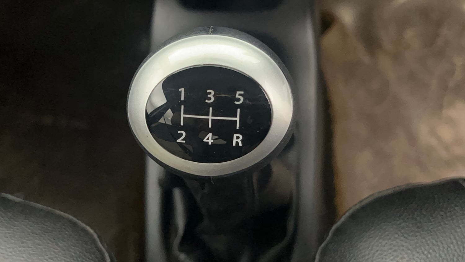 Used 2016 Maruti Suzuki Wagon R VXI Petrol Manual interior GEAR  KNOB VIEW