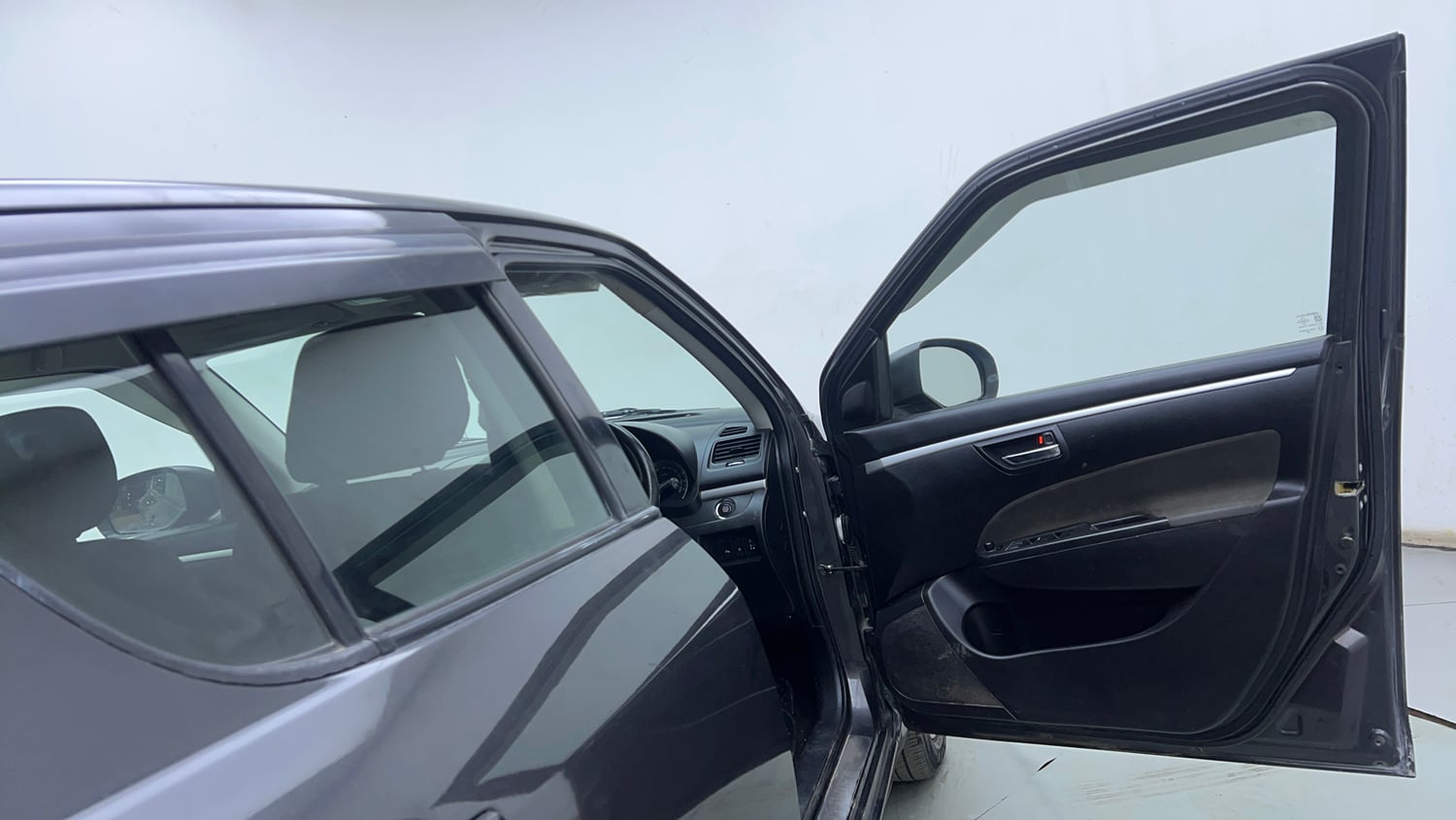 Used 2015 Maruti Suzuki Swift ZXi Petrol Manual interior RIGHT FRONT DOOR OPEN VIEW