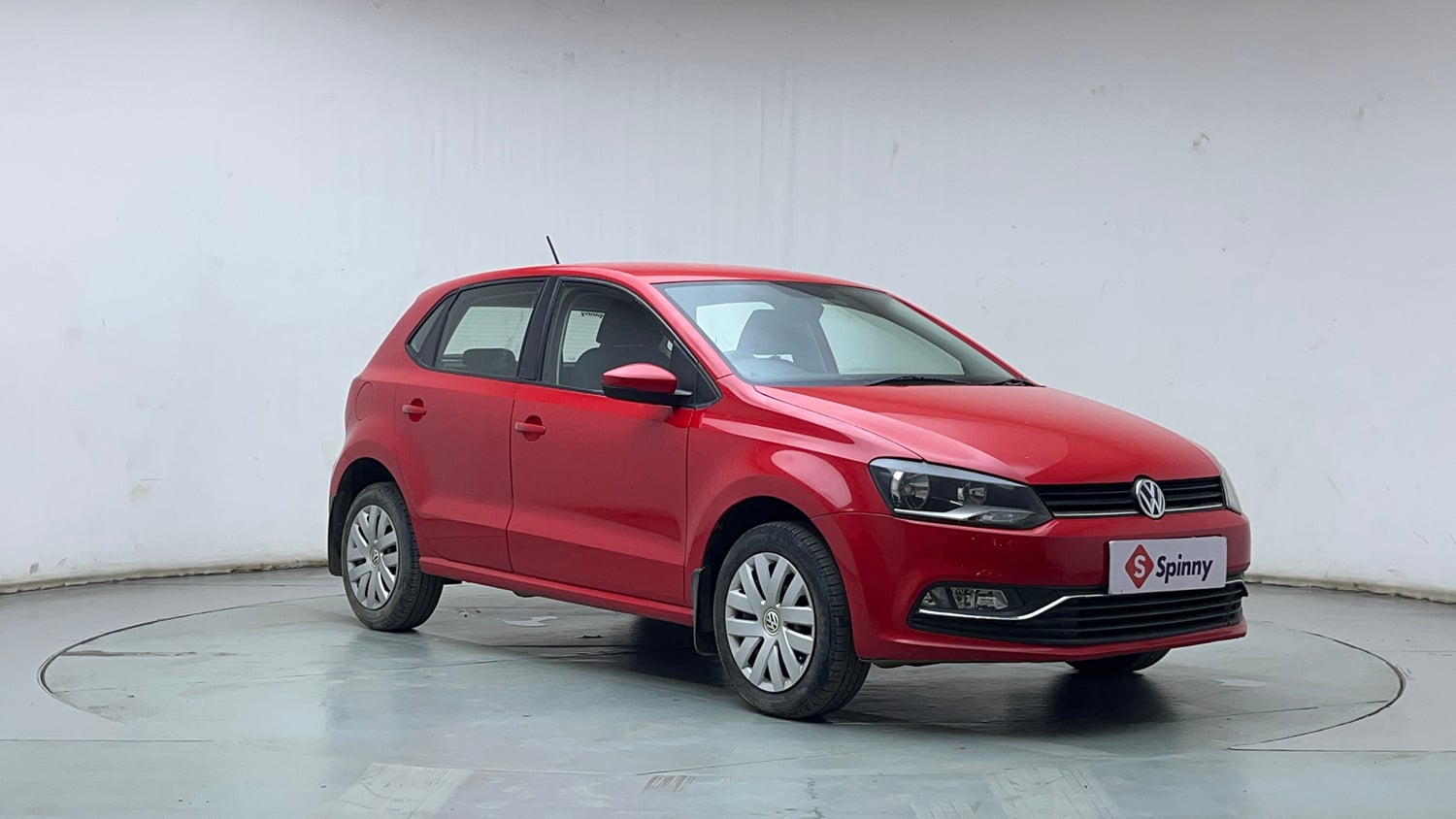 Used 2016 Volkswagen Polo Comfortline 1.2L (P) Petrol Manual exterior RIGHT FRONT CORNER VIEW