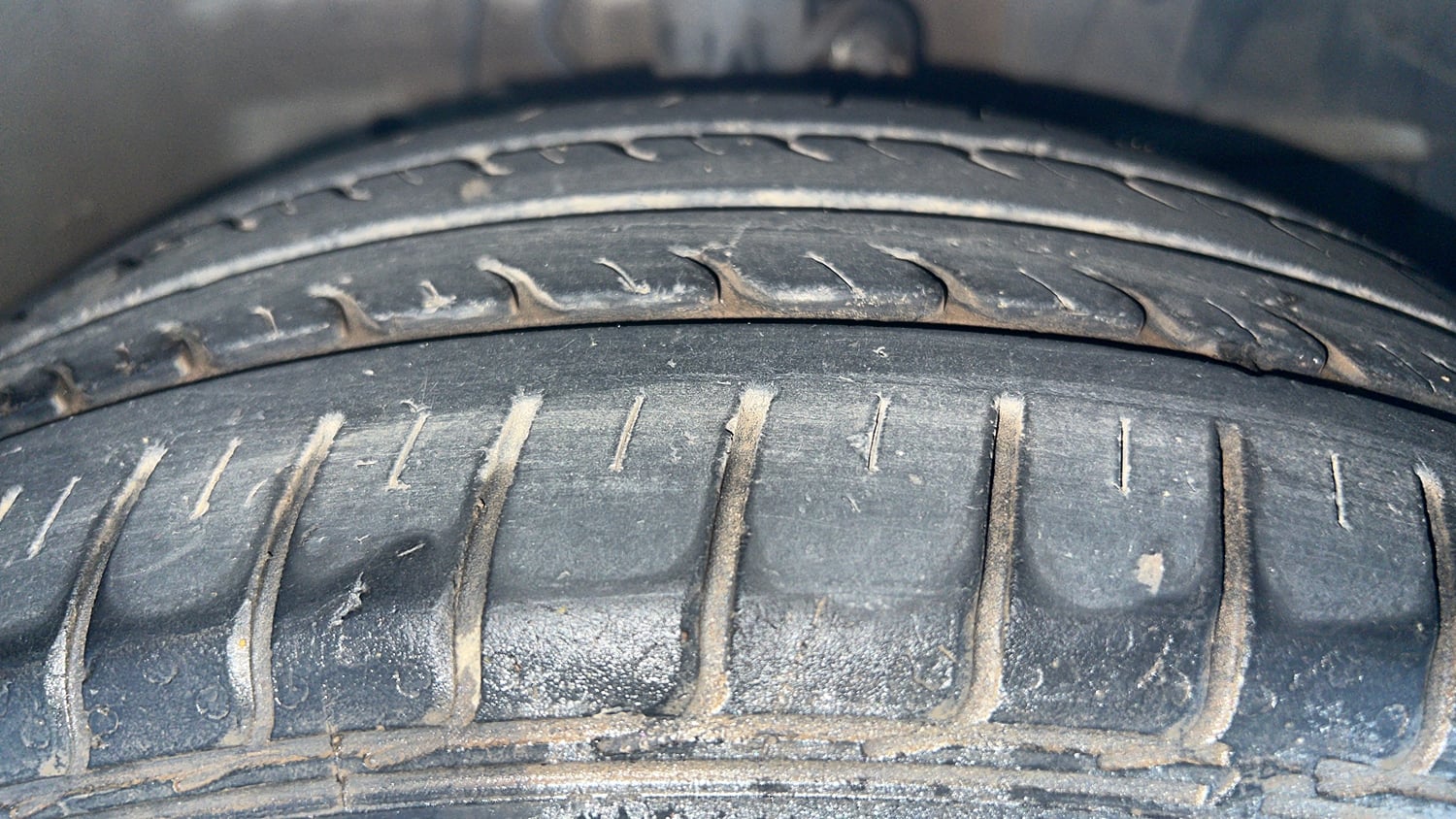 Used 2019 Honda City V CVT Petrol Petrol Automatic tyres RIGHT FRONT TYRE TREAD VIEW