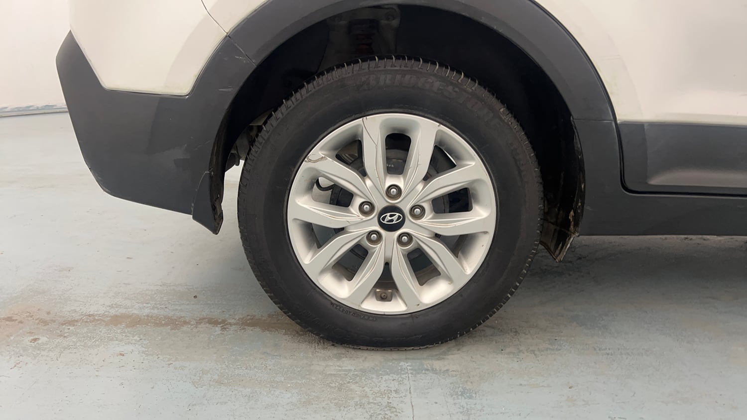 Used 2018 Hyundai Creta S 1.4 CRDi Diesel Manual tyres RIGHT REAR TYRE RIM VIEW