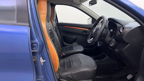 Used 2017 Renault Kwid CLIMBER 1.0 AMT Petrol Automatic interior RIGHT SIDE FRONT DOOR CABIN VIEW