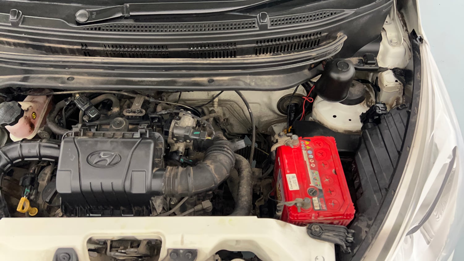 Used 2018 Hyundai Eon Era + AirBag Petrol Manual engine ENGINE LEFT SIDE VIEW