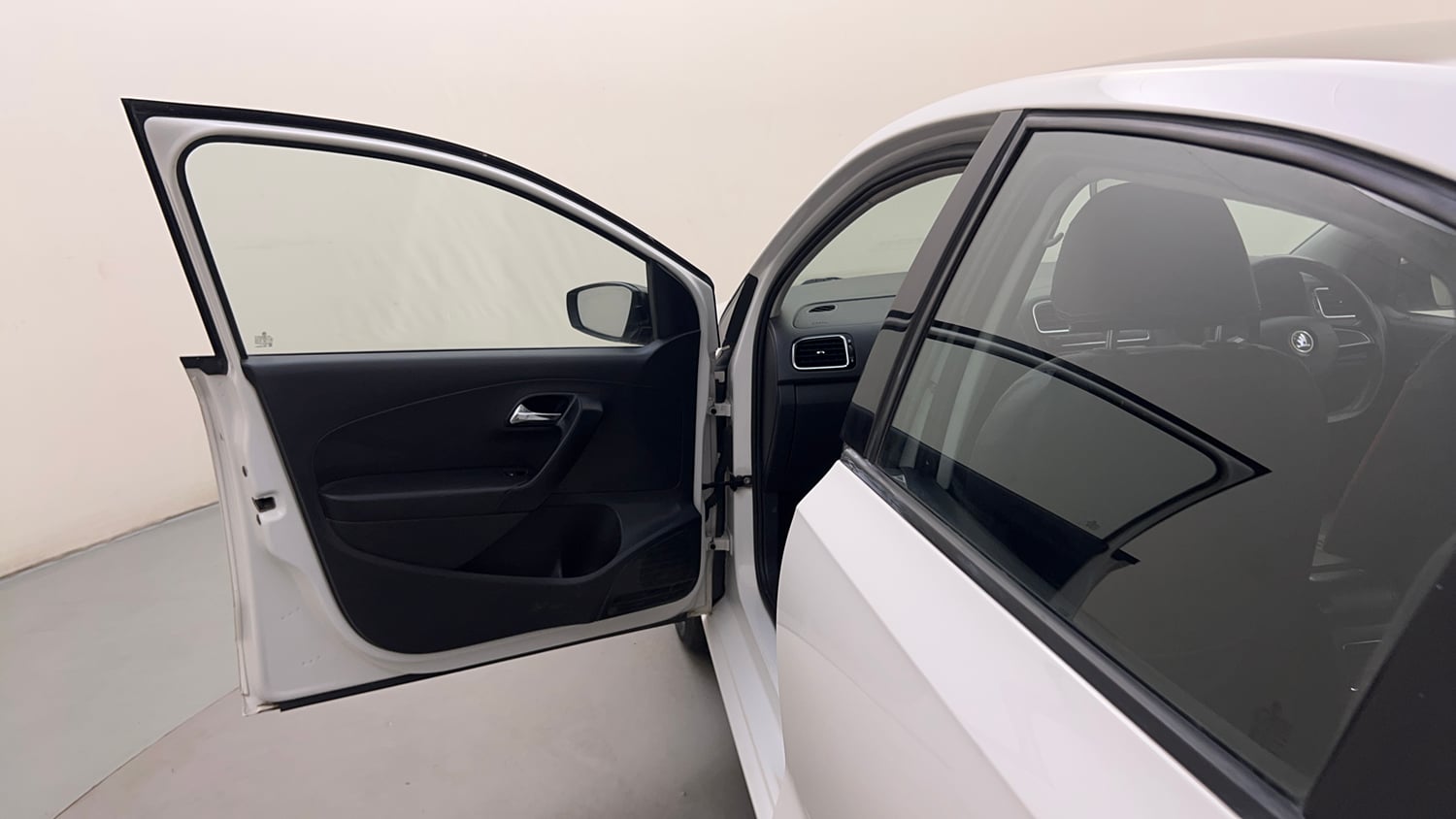 Used 2018 Skoda Rapid Style 1.6 MPI AT Petrol Automatic interior LEFT FRONT DOOR OPEN VIEW