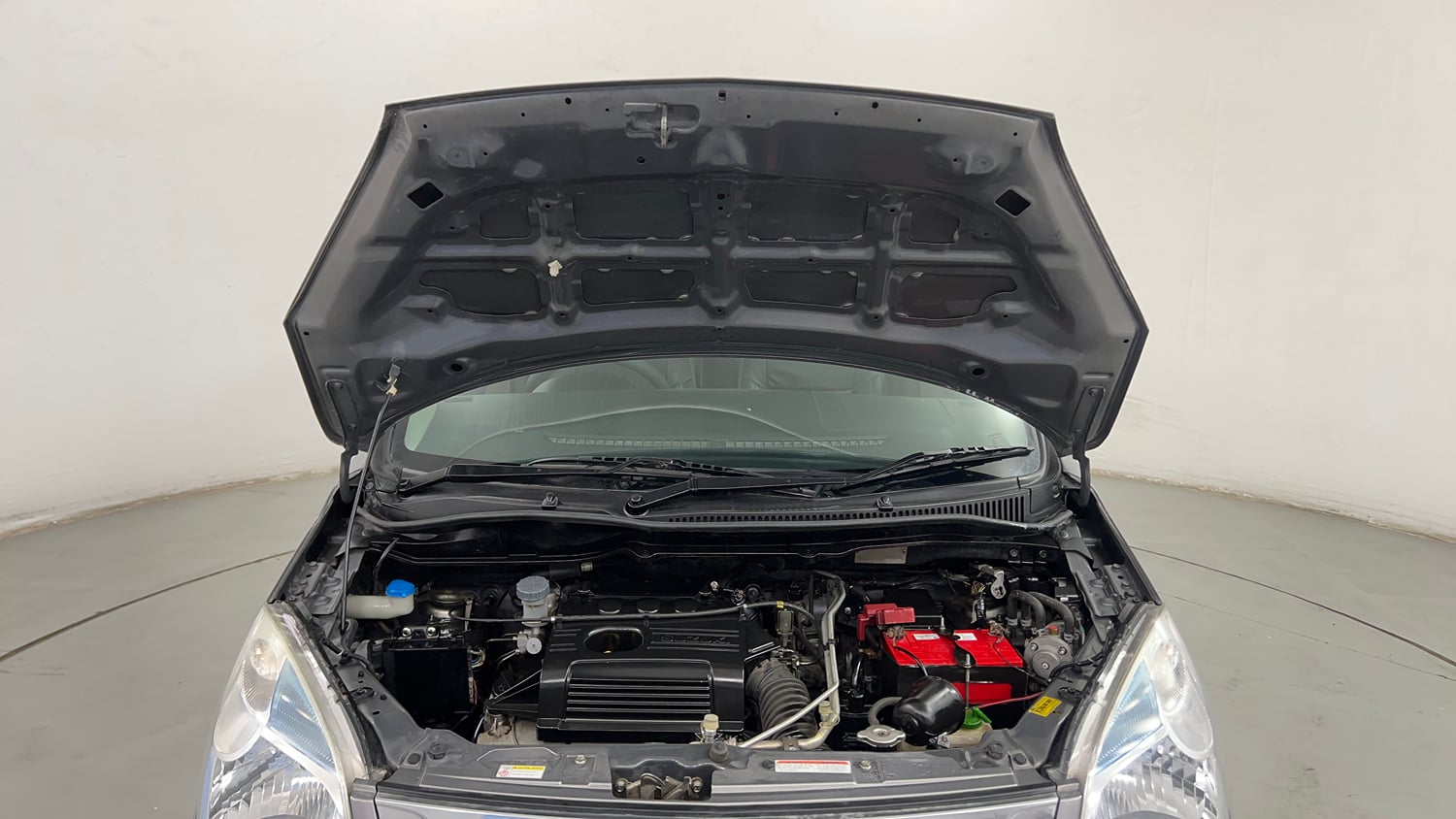 Used 2017 Maruti Suzuki Wagon R LXI CNG Cng Manual engine ENGINE & BONNET OPEN FRONT VIEW