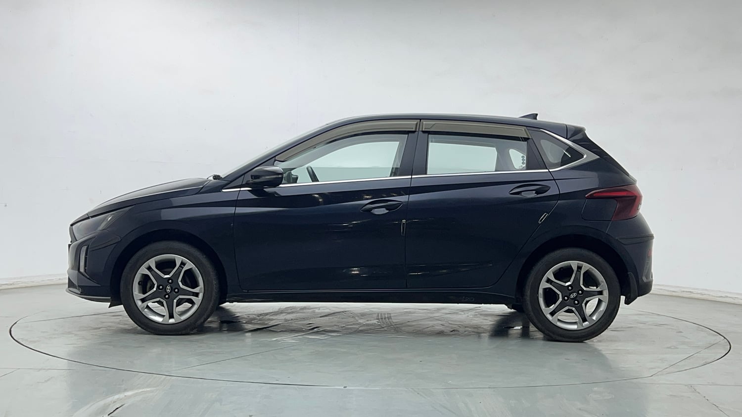 Used 2023 Hyundai New i20 Sportz 1.2 MT Petrol Manual exterior LEFT SIDE VIEW