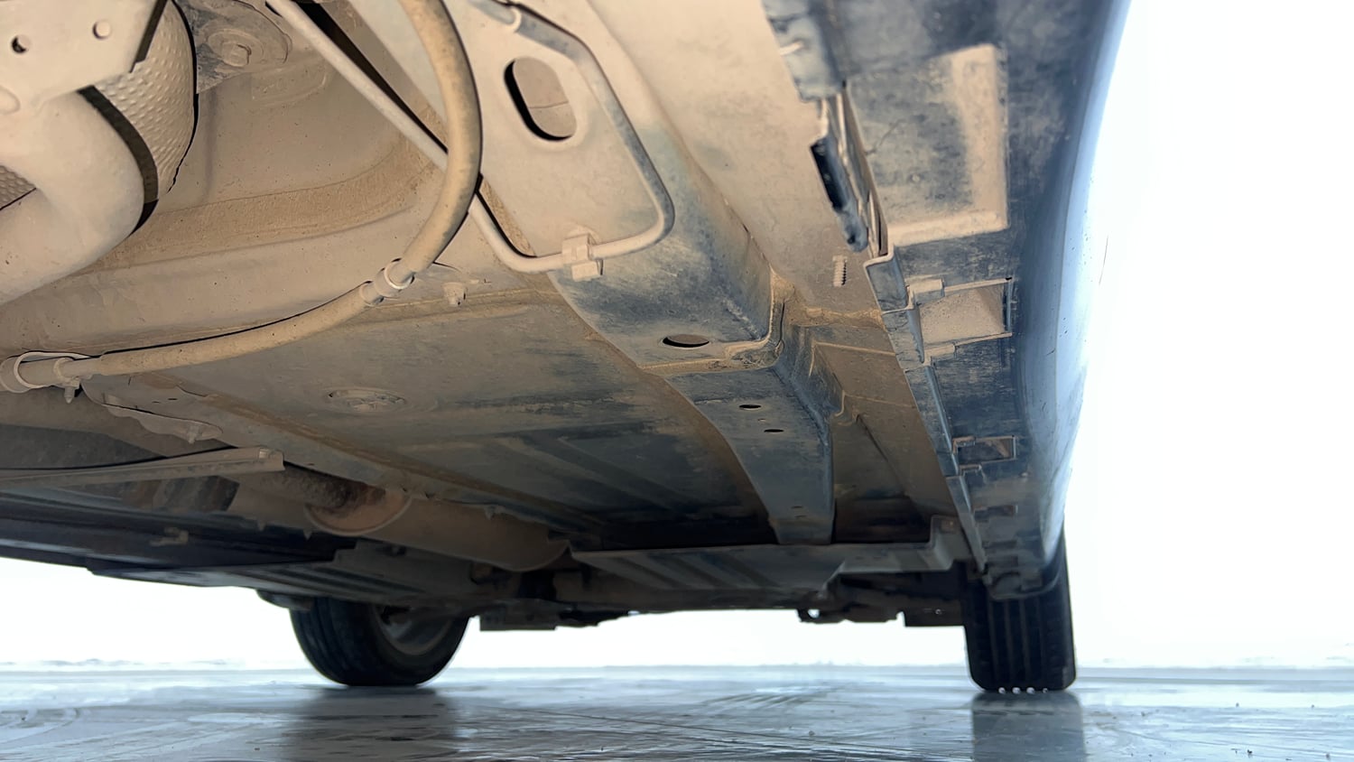 Used 2023 Maruti Suzuki Baleno Alpha AGS Petrol Automatic extra REAR RIGHT UNDERBODY VIEW