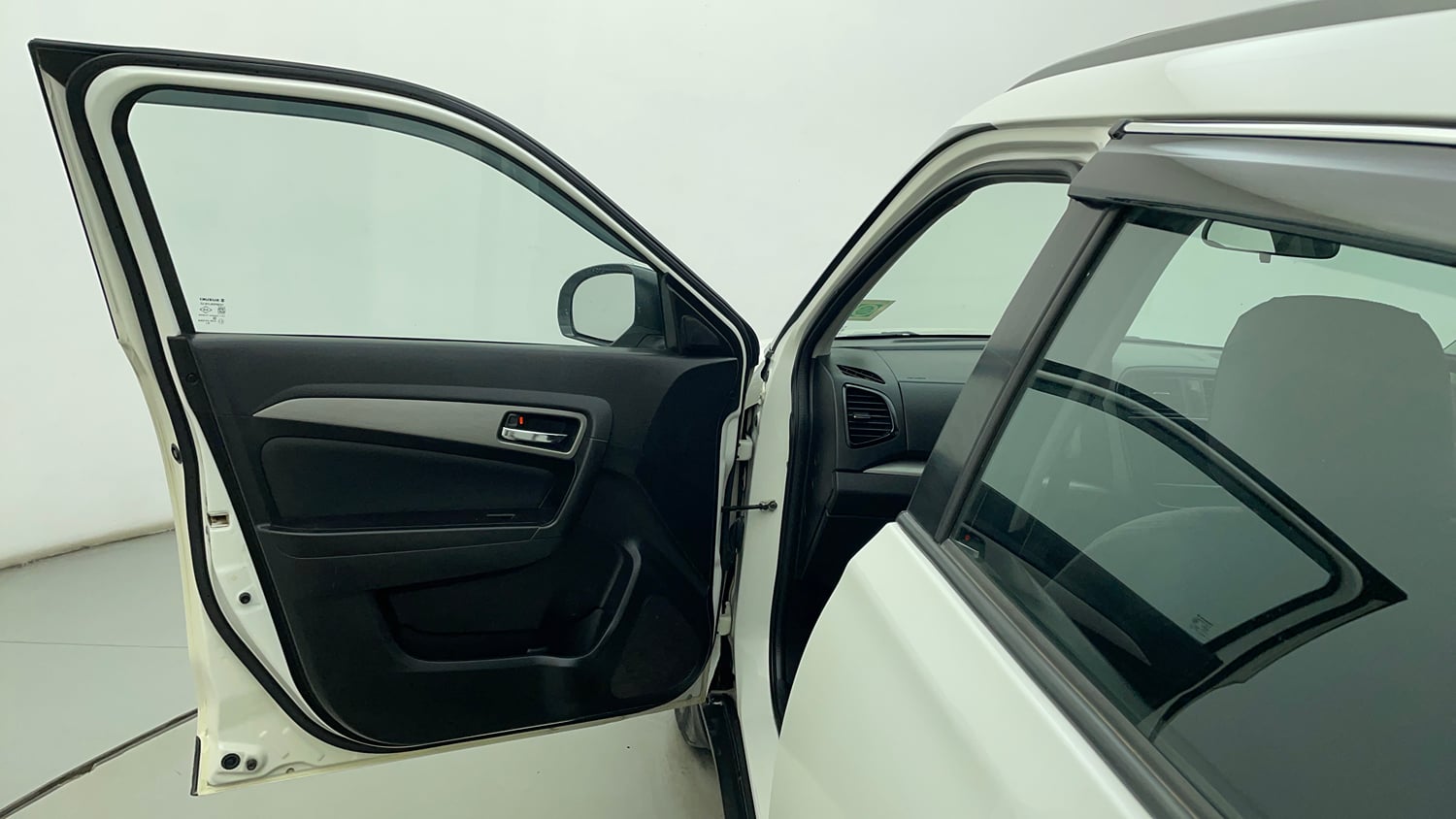 Used 2019 maruti-suzuki Vitara Brezza ZDi Plus AGS Diesel Automatic interior LEFT FRONT DOOR OPEN VIEW