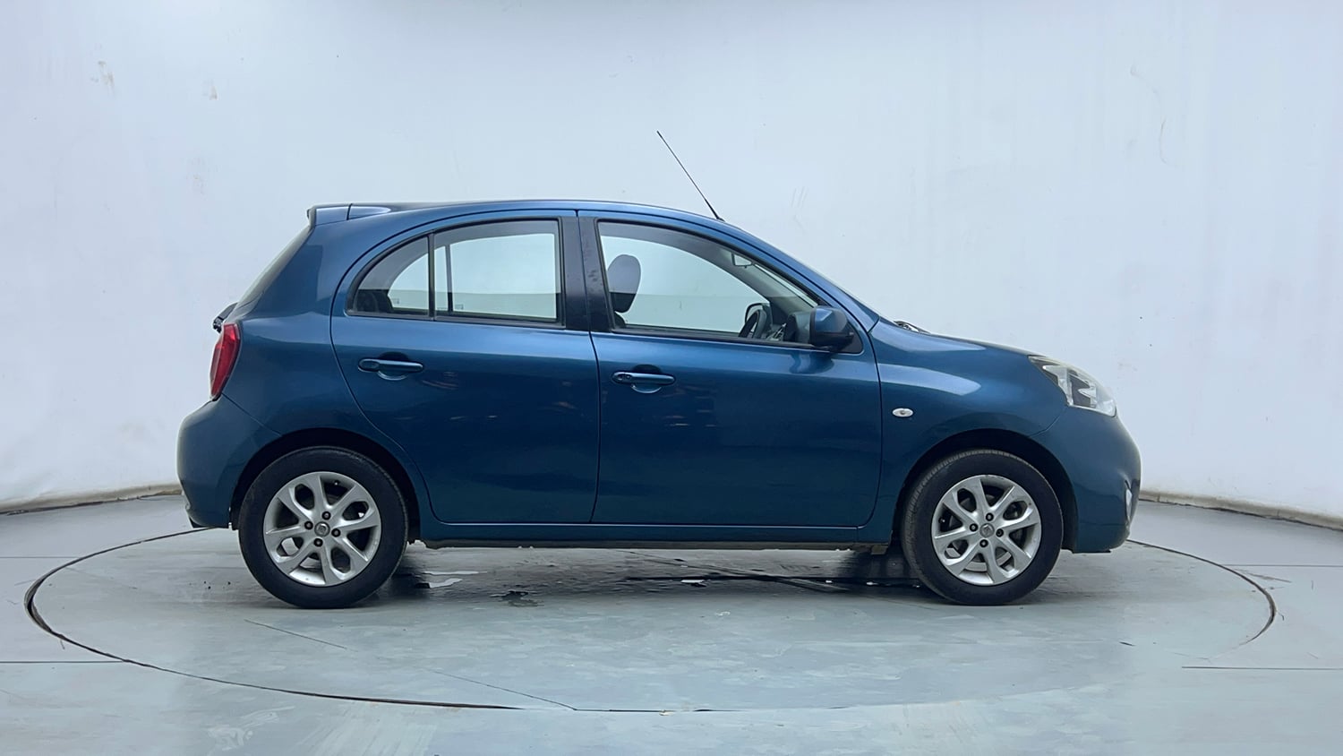 Used 2018 Nissan Micra XV CVT Petrol Automatic exterior RIGHT SIDE VIEW