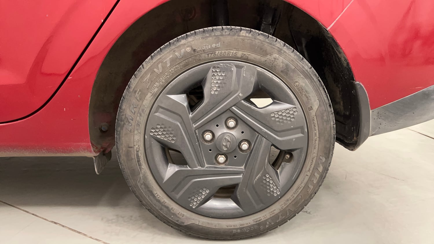 Used 2021 Hyundai Aura S 1.2 AMT Petrol Petrol Automatic tyres LEFT REAR TYRE RIM VIEW