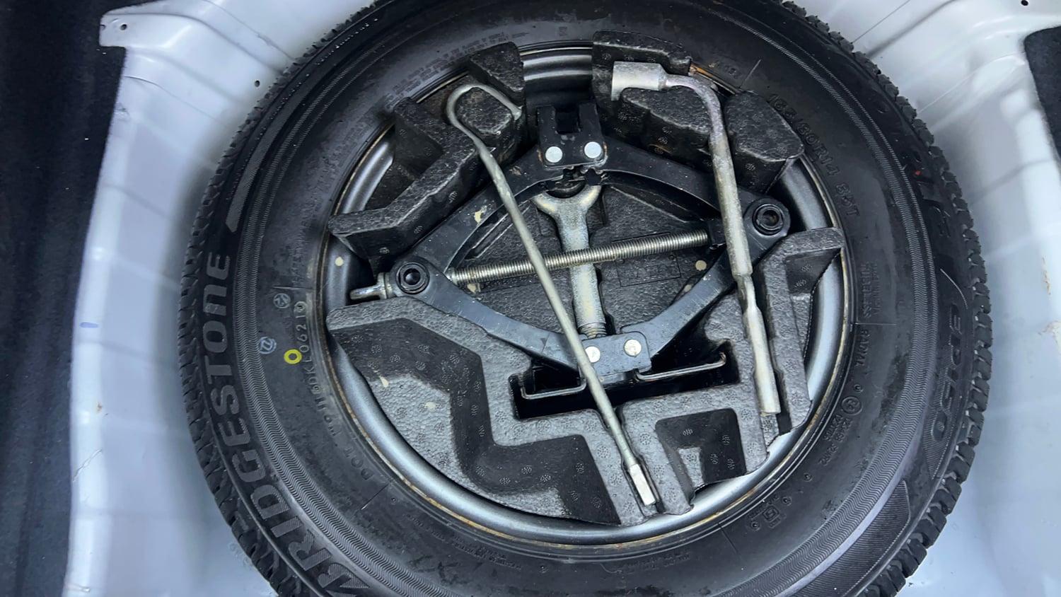 Used 2021 Tata Altroz XM Petrol Petrol Manual tyres SPARE TYRE VIEW