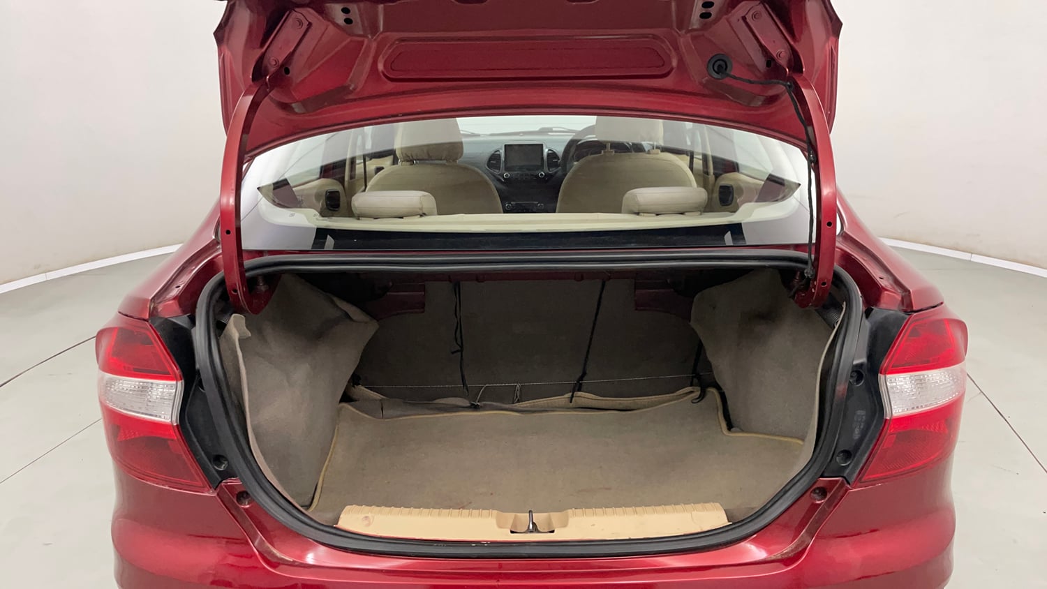 Used 2019 Ford Figo Aspire Titanium 1.2 Ti-VCT Petrol Manual interior DICKY INSIDE VIEW