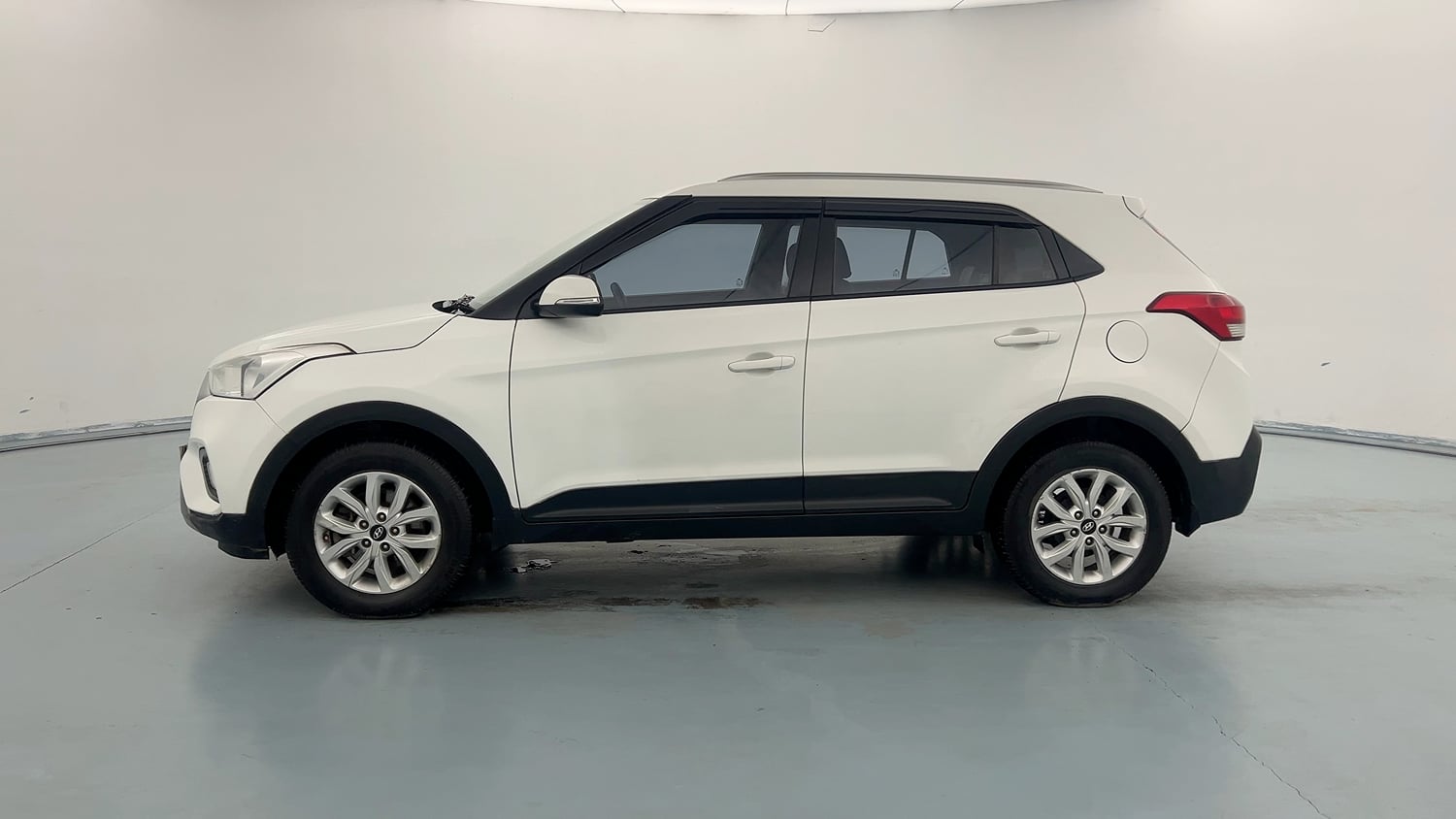 Used 2018 Hyundai Creta S 1.4 CRDi Diesel Manual exterior LEFT SIDE VIEW
