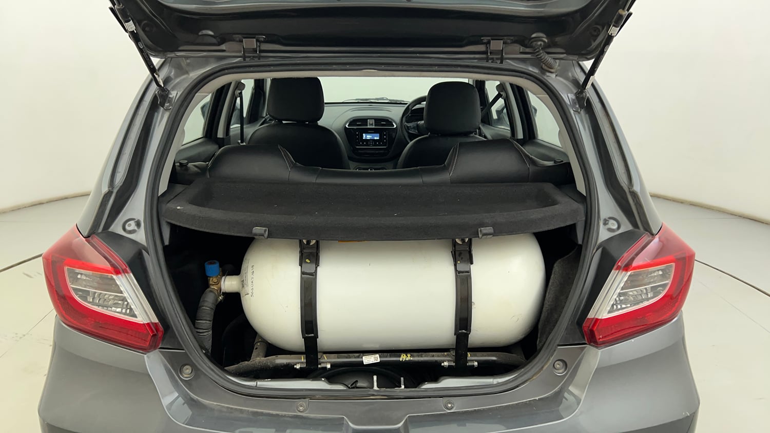 Used 2023 Tata Tiago XT CNG Cng Manual interior DICKY INSIDE VIEW