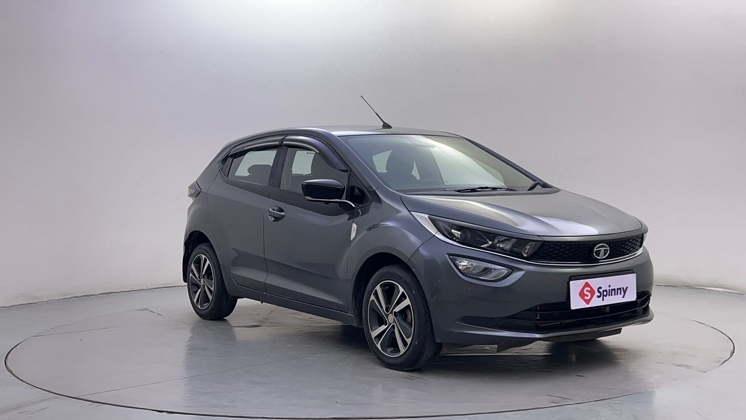 Used 2022 Tata Altroz XZ Plus Diesel Diesel Manual exterior RIGHT FRONT CORNER VIEW