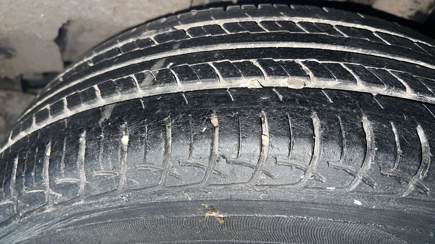 Used 2019 Maruti Suzuki Baleno Delta 1.2 Petrol Manual tyres LEFT REAR TYRE TREAD VIEW