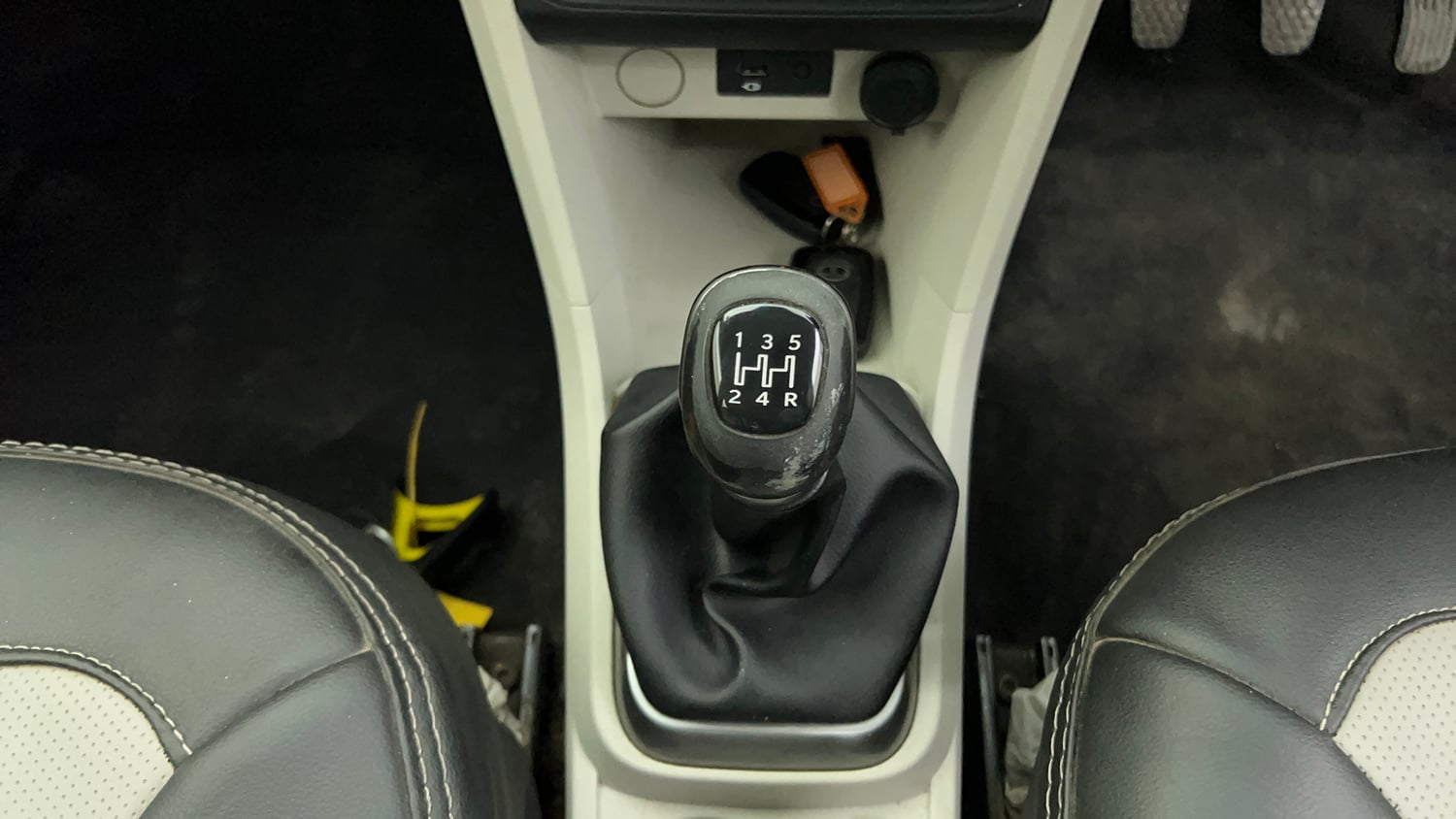 Used 2023 Tata Tigor XZ Plus CNG Cng Manual interior GEAR  KNOB VIEW