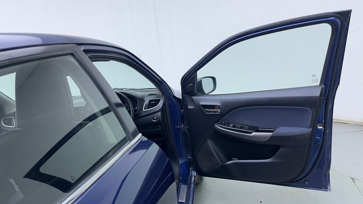 Used 2021 Maruti Suzuki Baleno Zeta Petrol Manual interior RIGHT FRONT DOOR OPEN VIEW