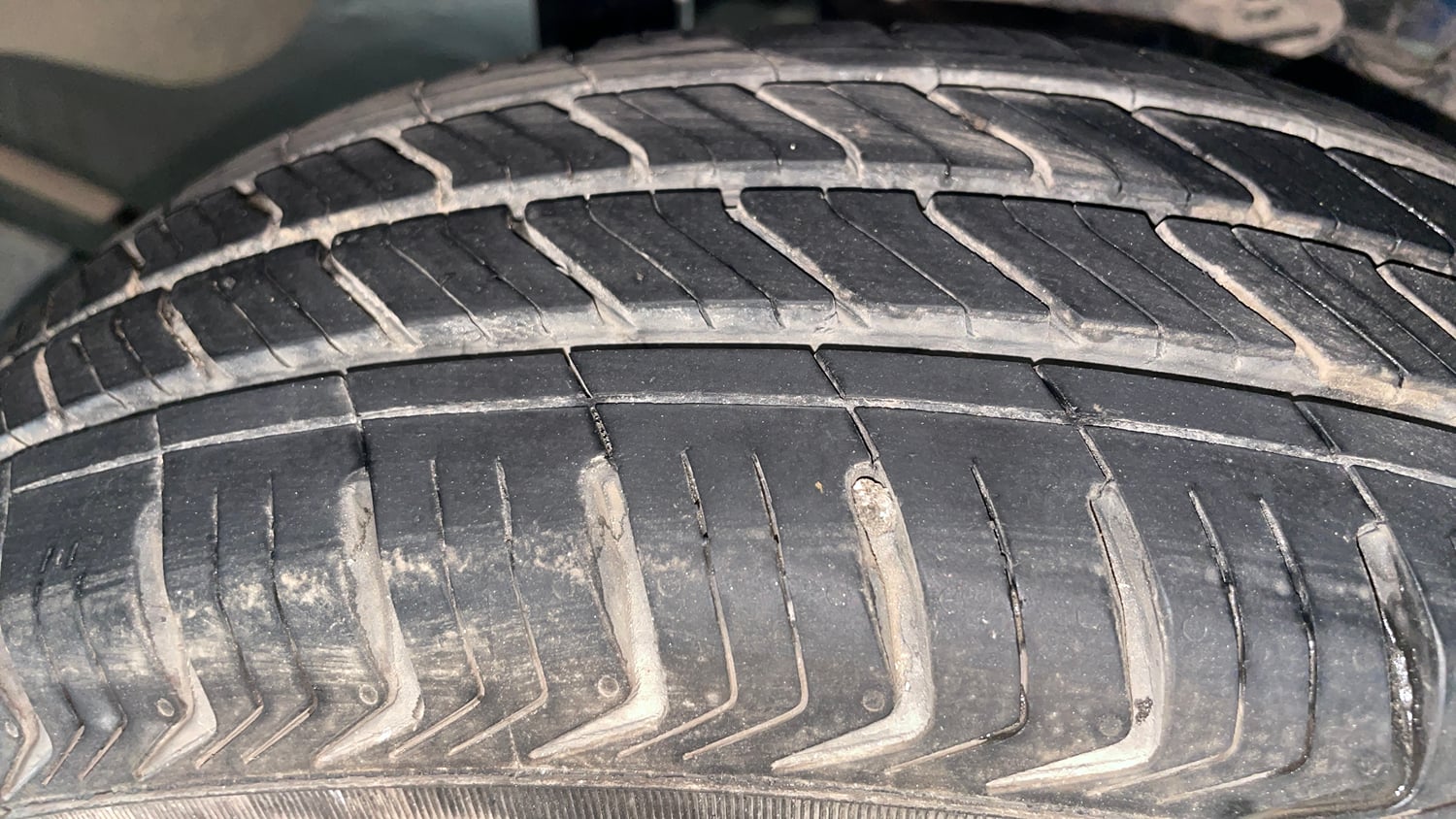 Used 2012 Hyundai Eon Magna + Petrol Manual tyres LEFT REAR TYRE TREAD VIEW
