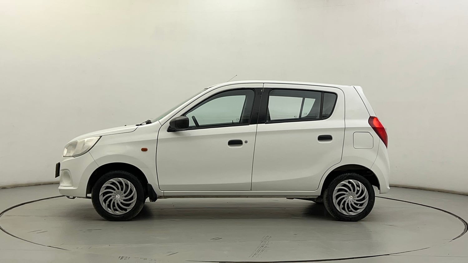 Used 2015 Maruti Suzuki Alto K10 VXi Petrol Manual exterior LEFT SIDE VIEW