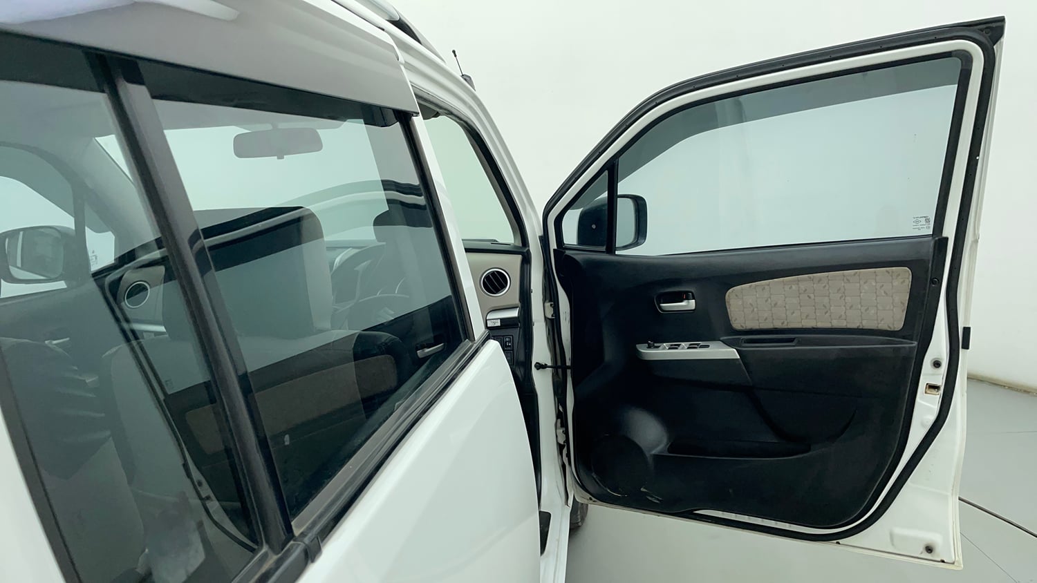 Used 2016 Maruti Suzuki Wagon R VXI Petrol Manual interior RIGHT FRONT DOOR OPEN VIEW