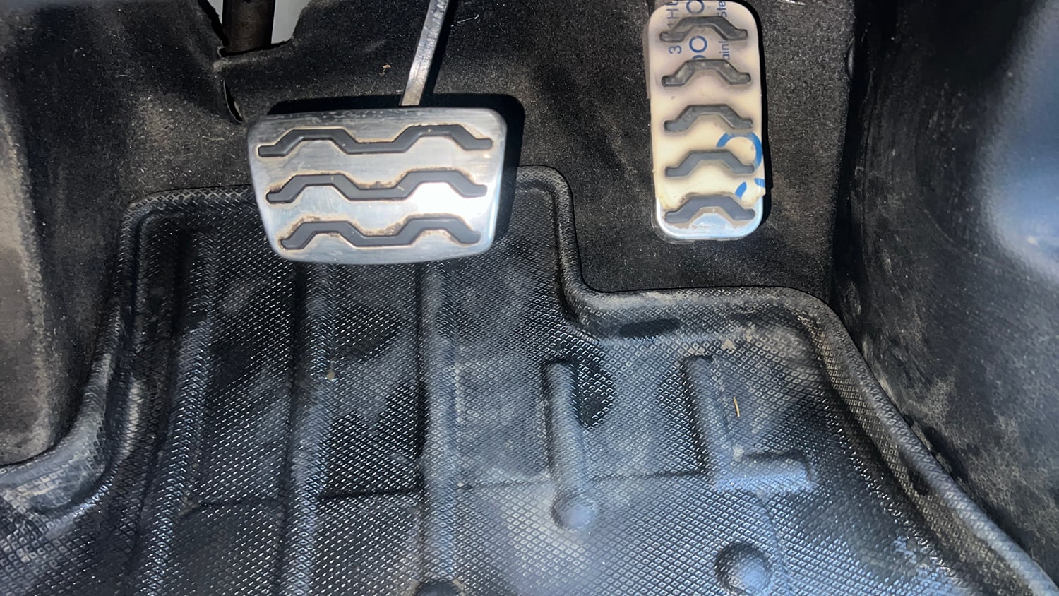 Used 2022 Kia Seltos X Line 1.5 Diesel AT Diesel Automatic interior PEDALS VIEW