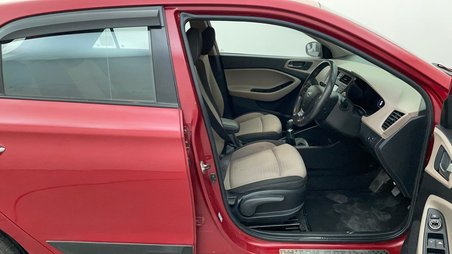 Used 2017 Hyundai Elite i20 Asta 1.2 (O) Petrol Manual interior RIGHT SIDE FRONT DOOR CABIN VIEW