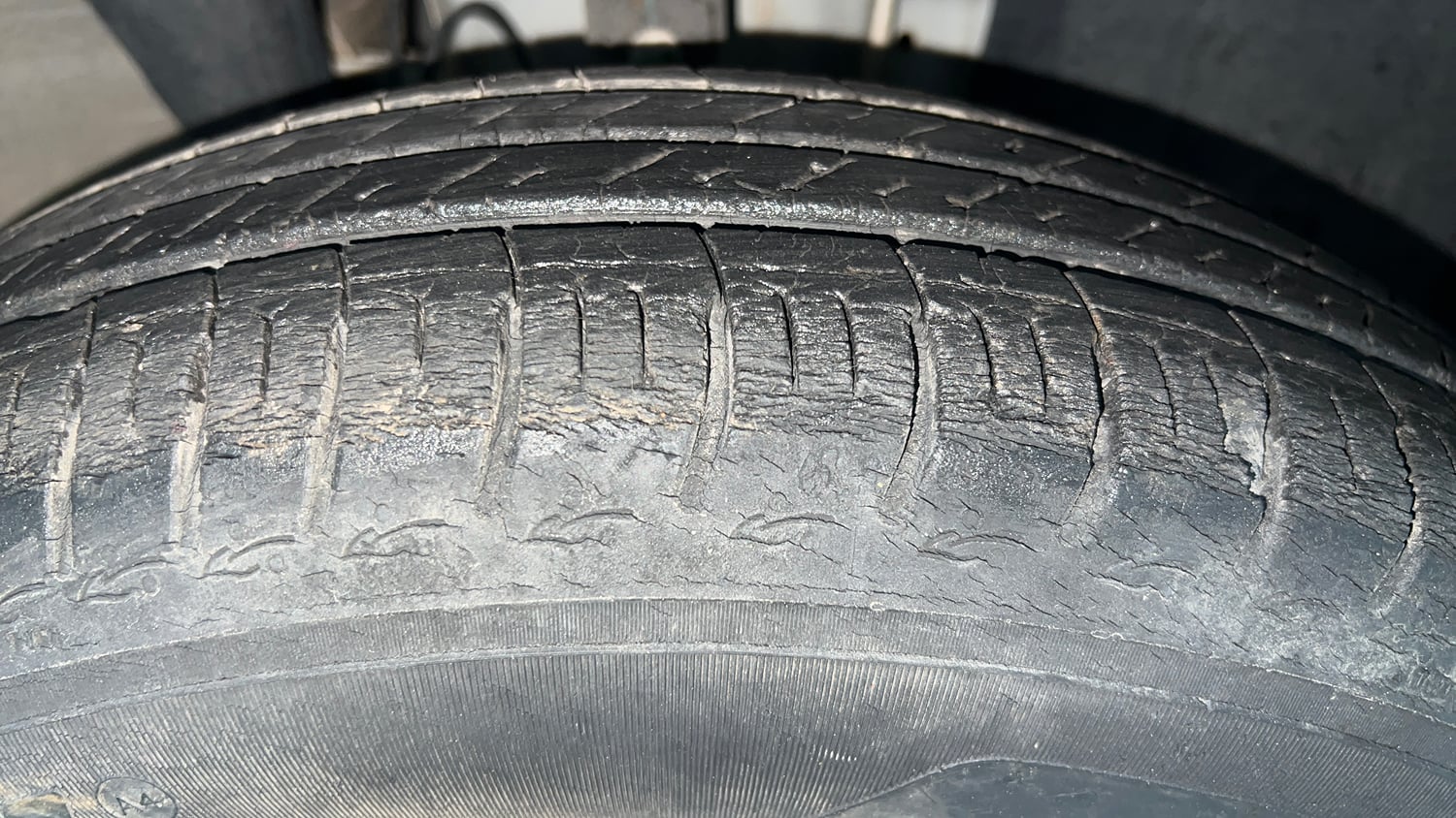 Used 2020 Renault Triber RXL Petrol Manual tyres RIGHT FRONT TYRE TREAD VIEW