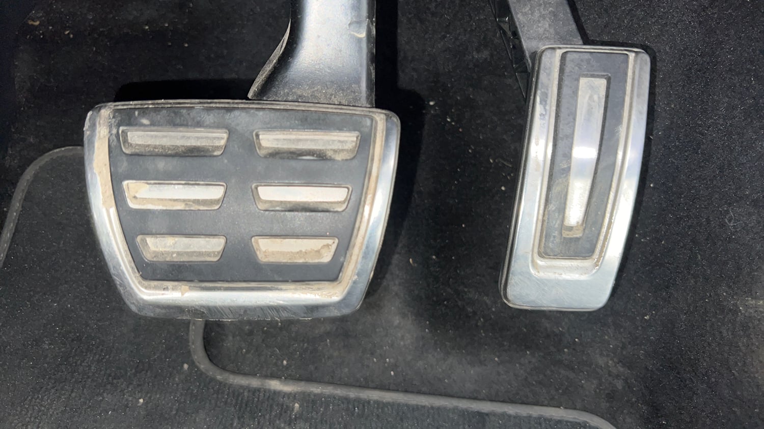Used 2021 Skoda Superb L&K AT Petrol Automatic interior PEDALS VIEW