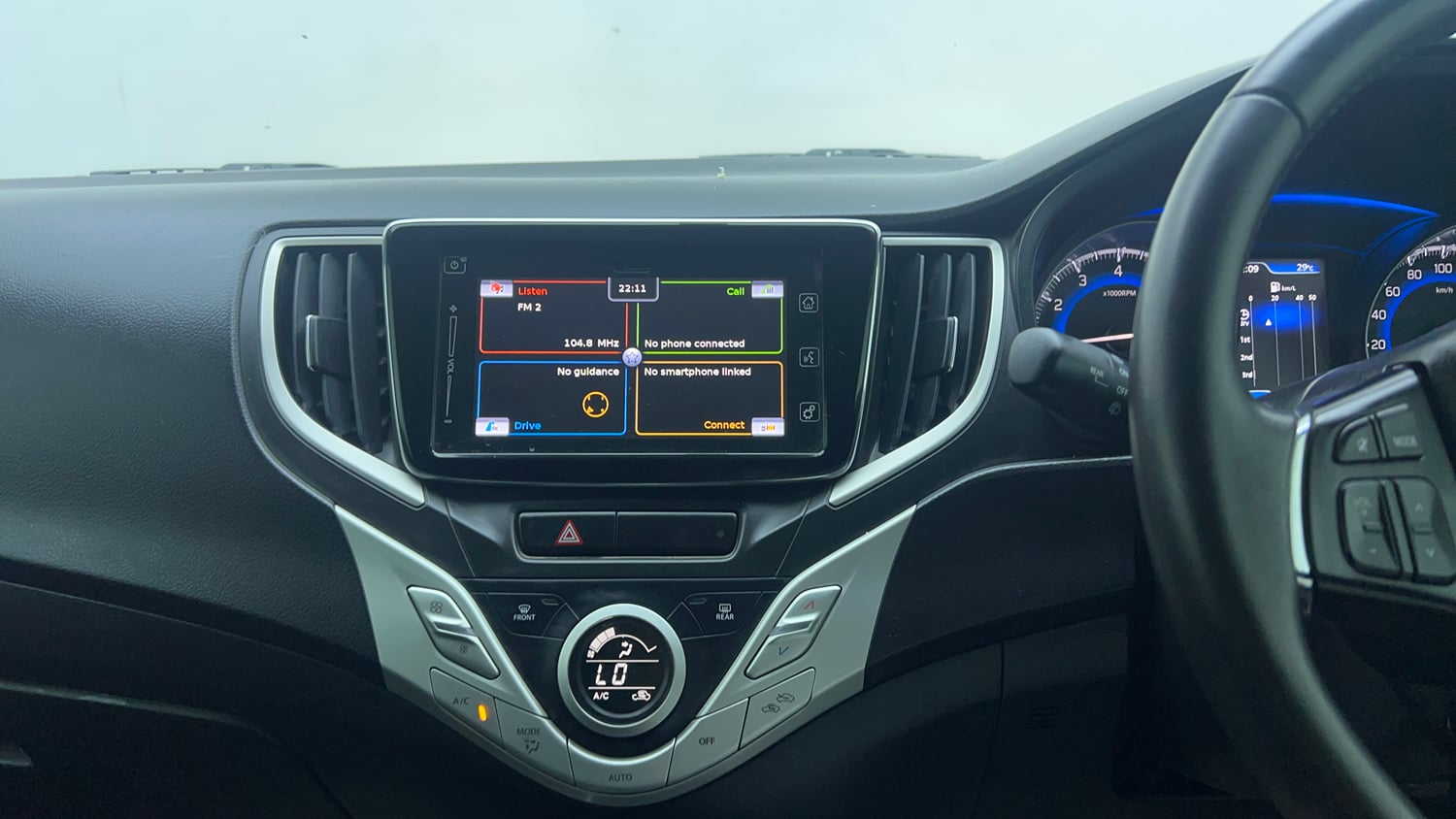 Used 2018 Maruti Suzuki Baleno Alpha 1.2 Petrol Manual top_features Touch screen infotainment system