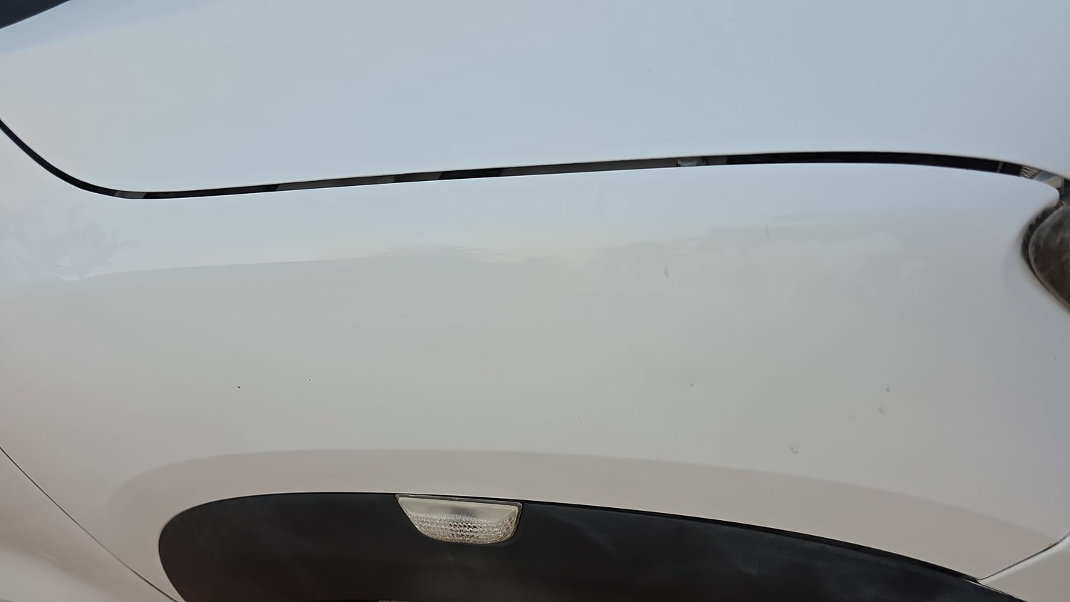 Used 2017 Renault Kwid 1.0 RXT Opt Petrol Manual dents MINOR DENT