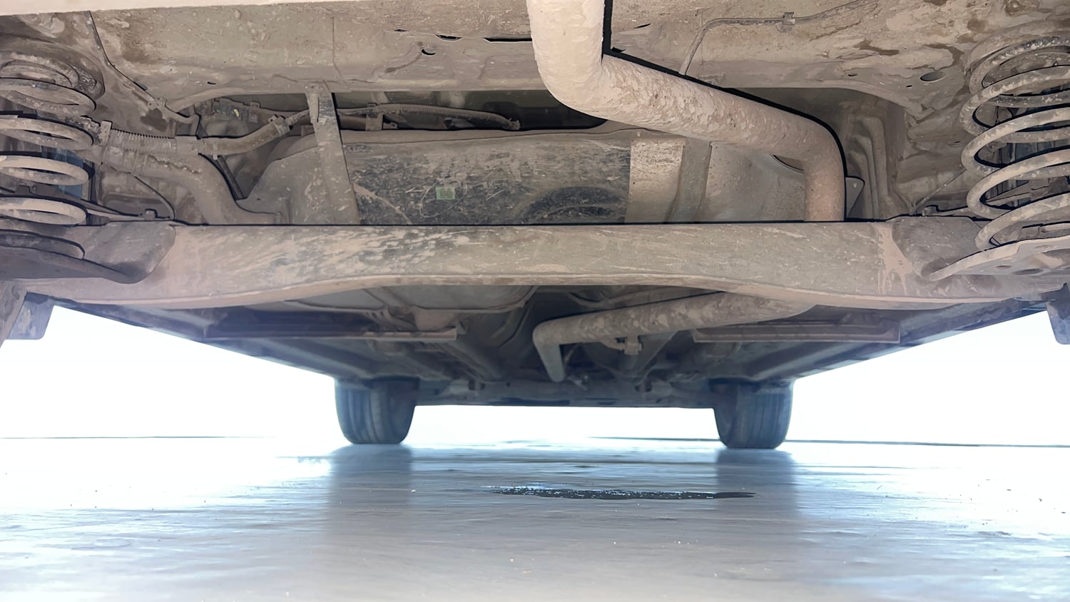 Used 2022 Kia Seltos X Line 1.5 Diesel AT Diesel Automatic extra REAR UNDERBODY VIEW (TAKEN FROM REAR)