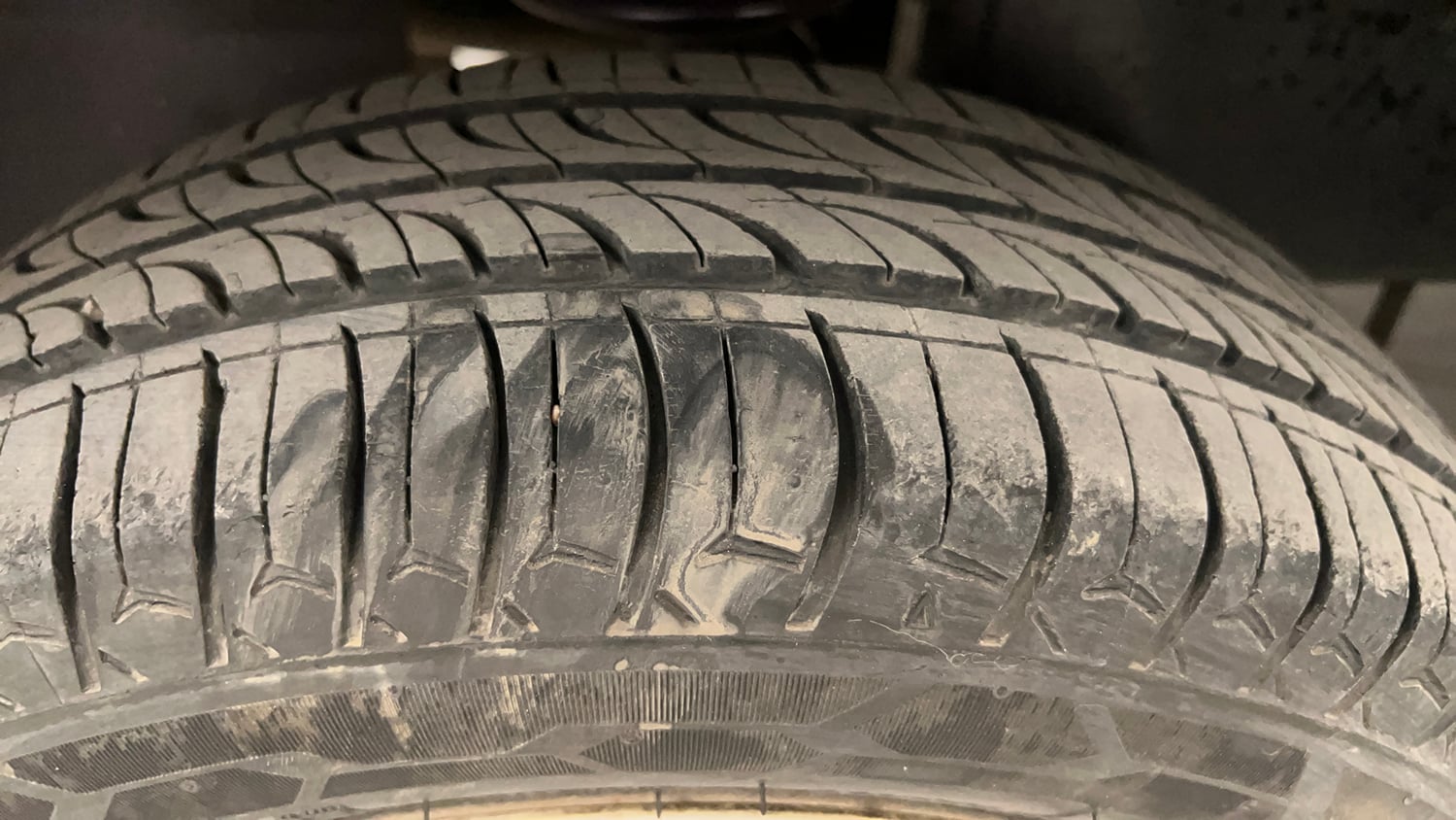 Used 2015 Tata Nano Twist XT Petrol Manual tyres RIGHT REAR TYRE TREAD VIEW