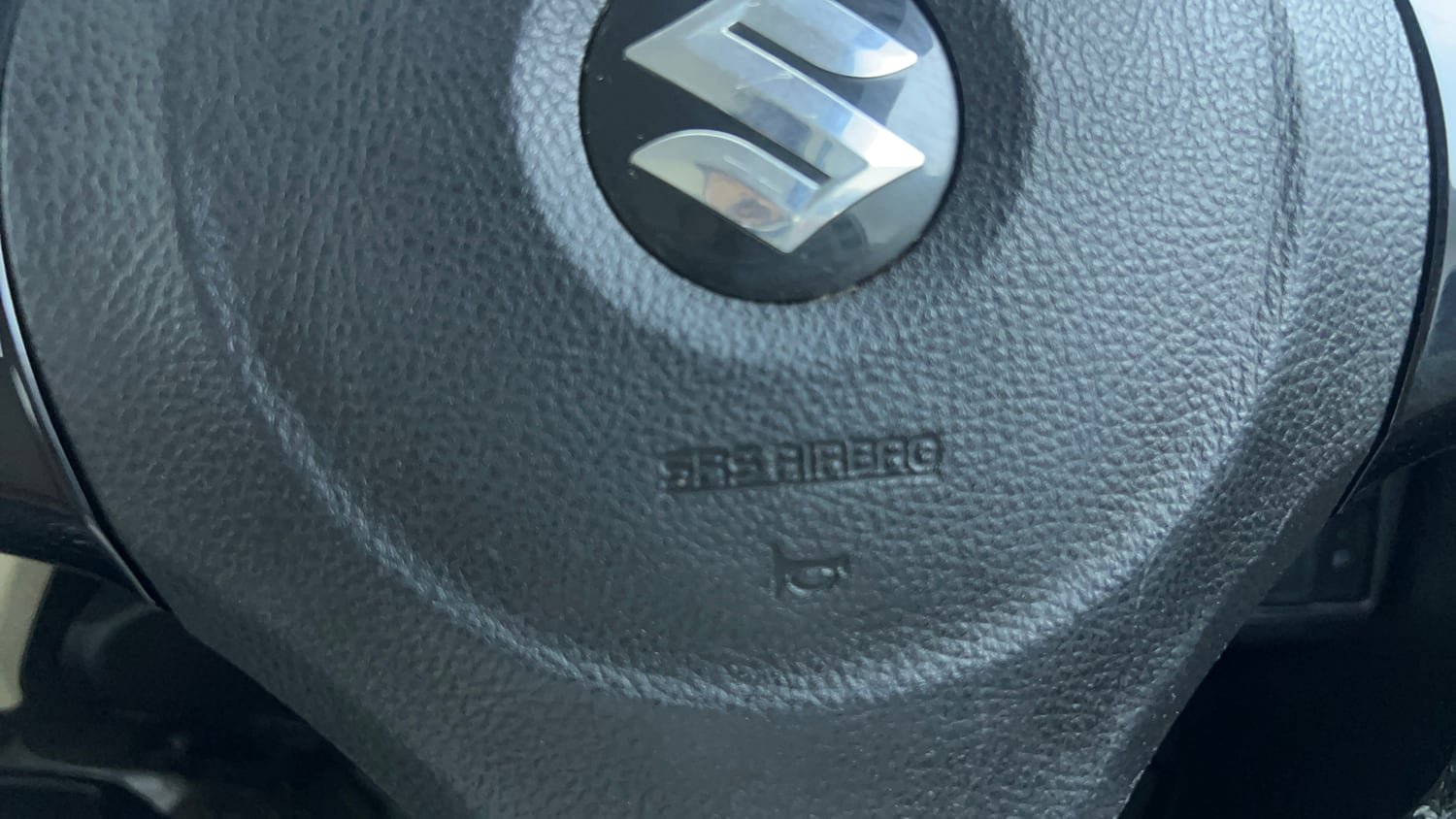 Used 2018 Maruti Suzuki Wagon R VXI+ AMT Petrol Automatic top_features Airbags