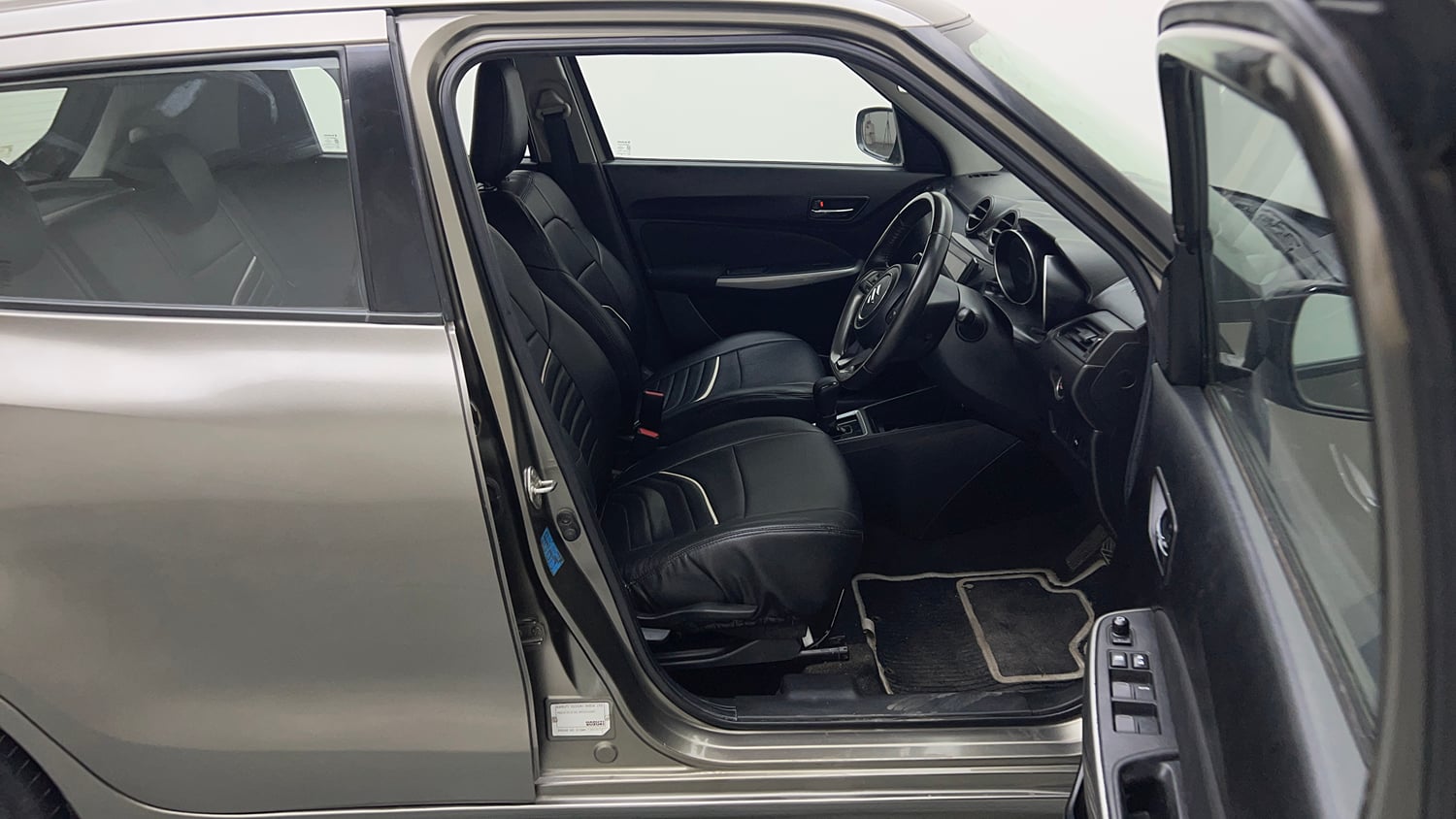 Used 2019 Maruti Suzuki Swift ZXi AMT Petrol Automatic interior RIGHT SIDE FRONT DOOR CABIN VIEW