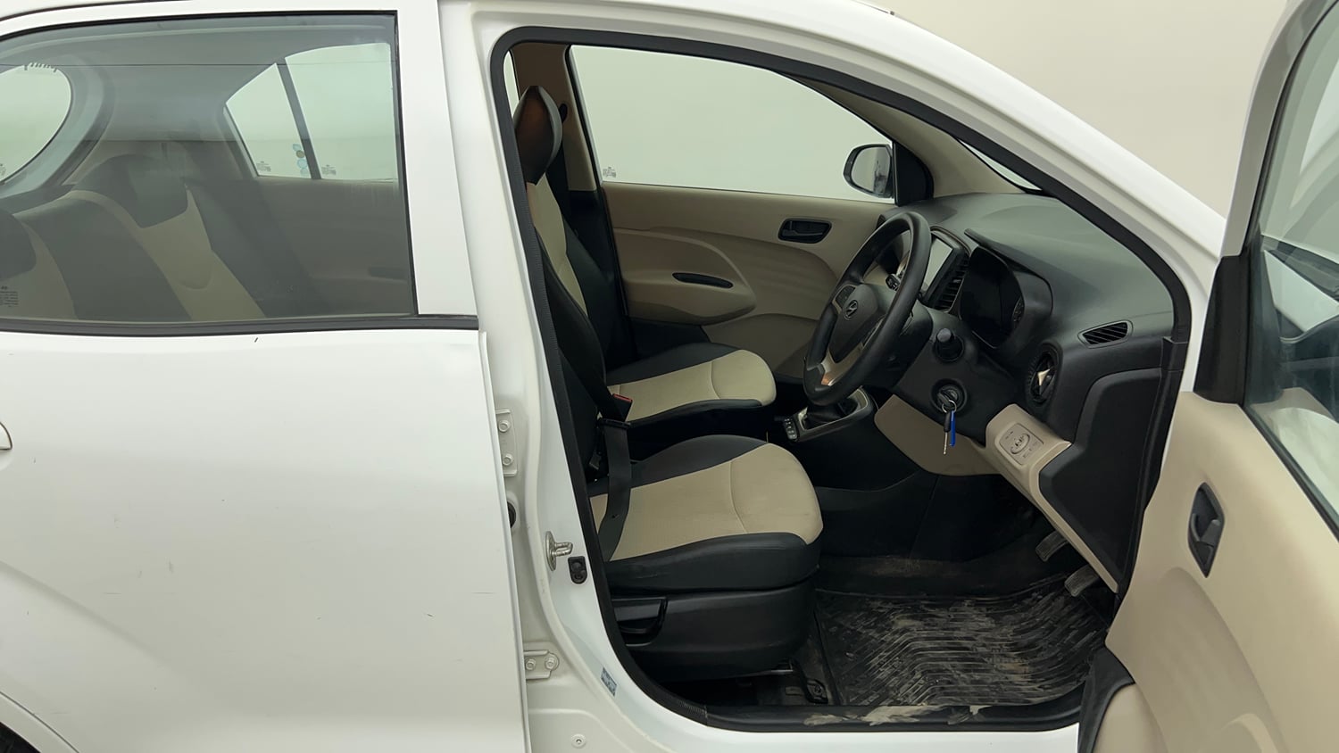 Used 2020 Hyundai Santro Sportz CNG Cng Manual interior RIGHT SIDE FRONT DOOR CABIN VIEW