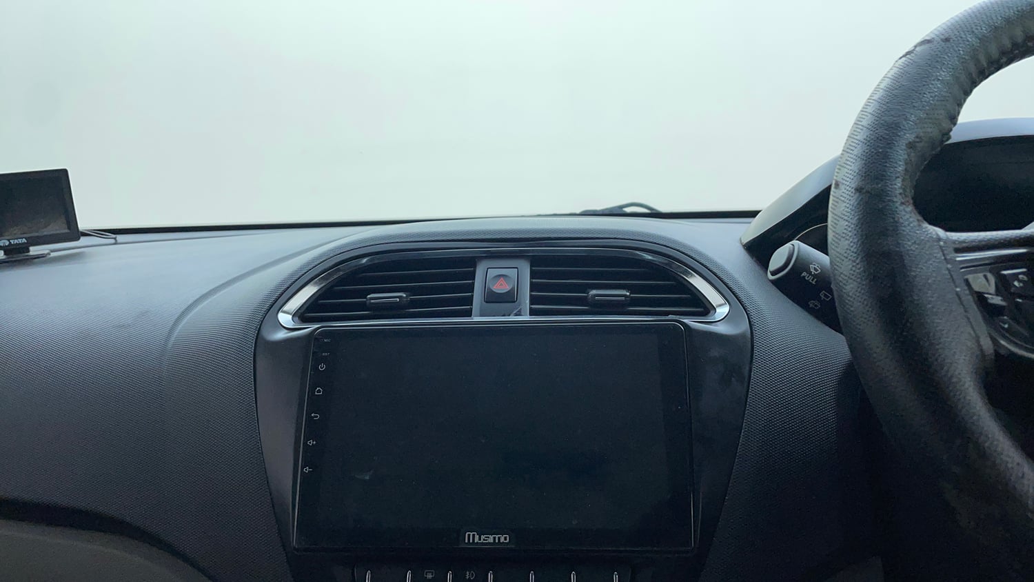 Used 2018 Tata Tiago Revotron XZA Petrol Automatic top_features Integrated (in-dash) music system