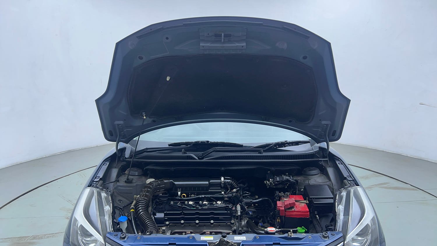 Used 2018 Maruti Suzuki Baleno Alpha 1.2 Petrol Manual engine ENGINE & BONNET OPEN FRONT VIEW