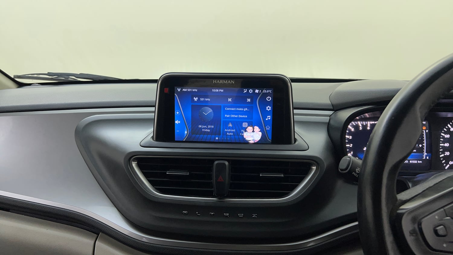 Used 2022 Tata Altroz XZ Plus Diesel Diesel Manual top_features Integrated (in-dash) music system
