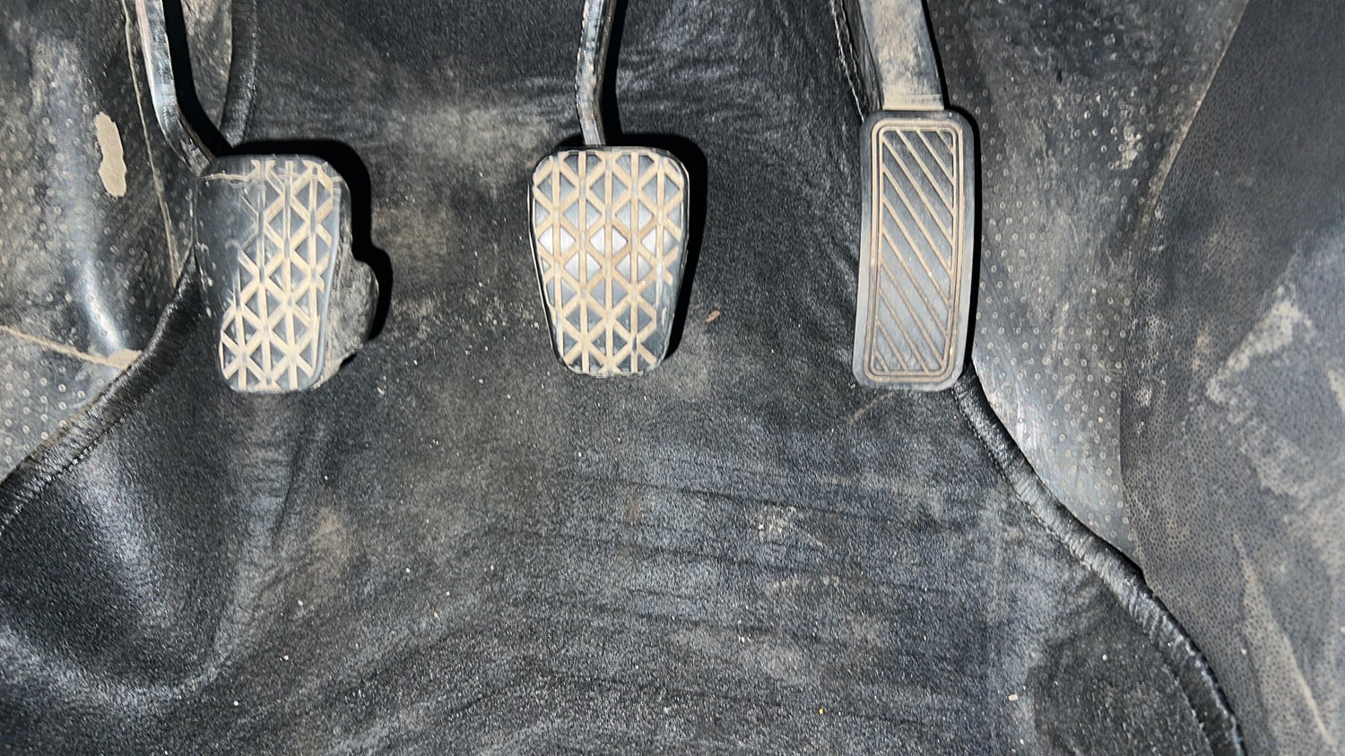 Used 2015 Ford EcoSport Ambiente 1.5 Ti-VCT Petrol Manual interior PEDALS VIEW
