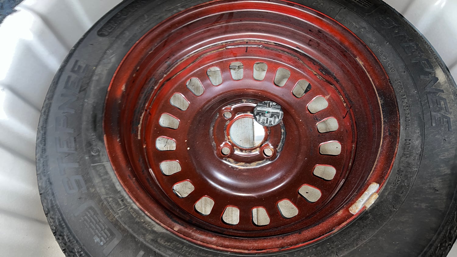 Used 2021 Nissan Magnite XL Petrol Manual tyres SPARE TYRE VIEW