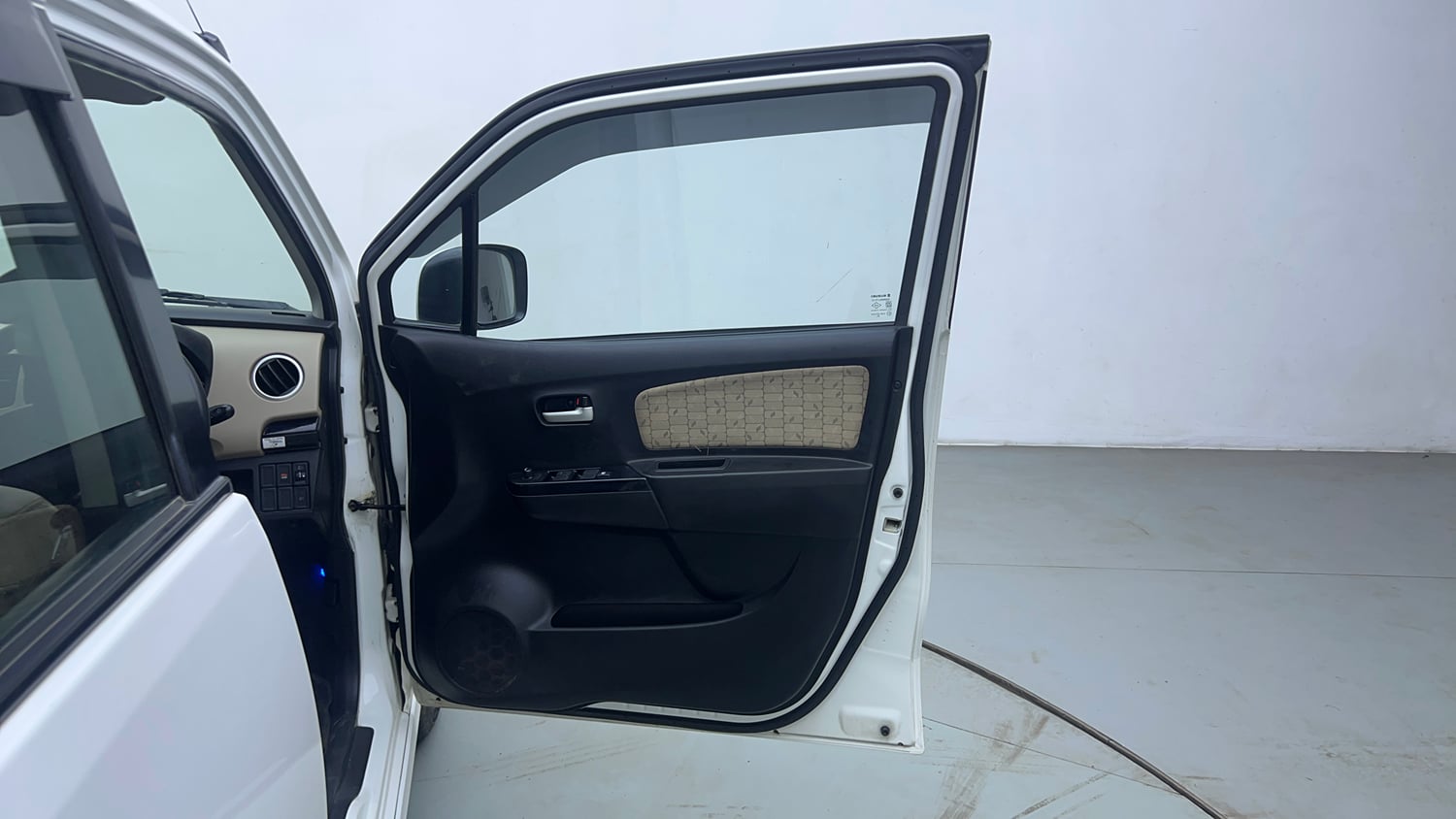 Used 2018 Maruti Suzuki Wagon R VXI+ AMT Petrol Automatic interior RIGHT FRONT DOOR OPEN VIEW