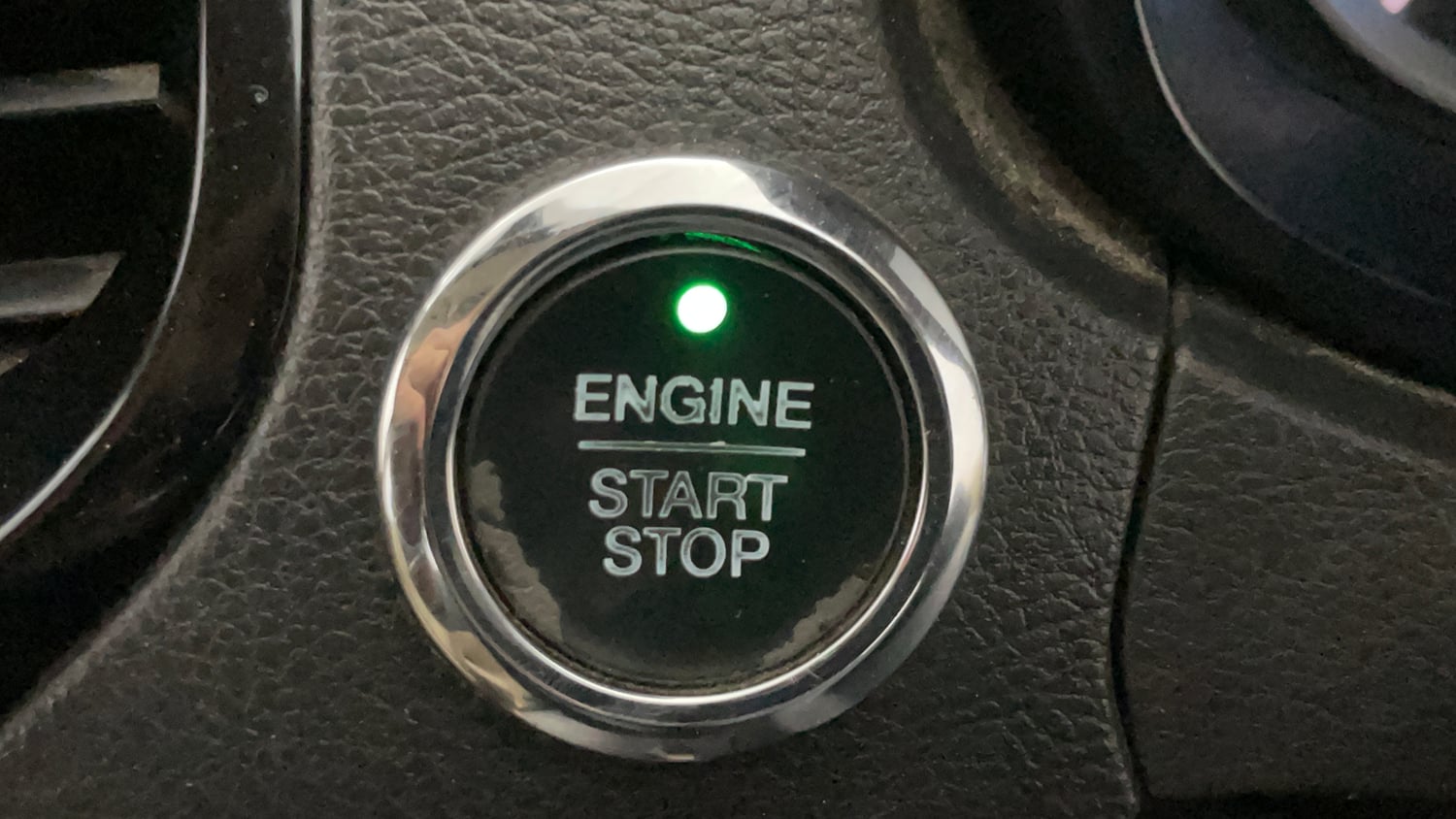Used 2019 Ford Figo Aspire Titanium 1.2 Ti-VCT Petrol Manual top_features Keyless start